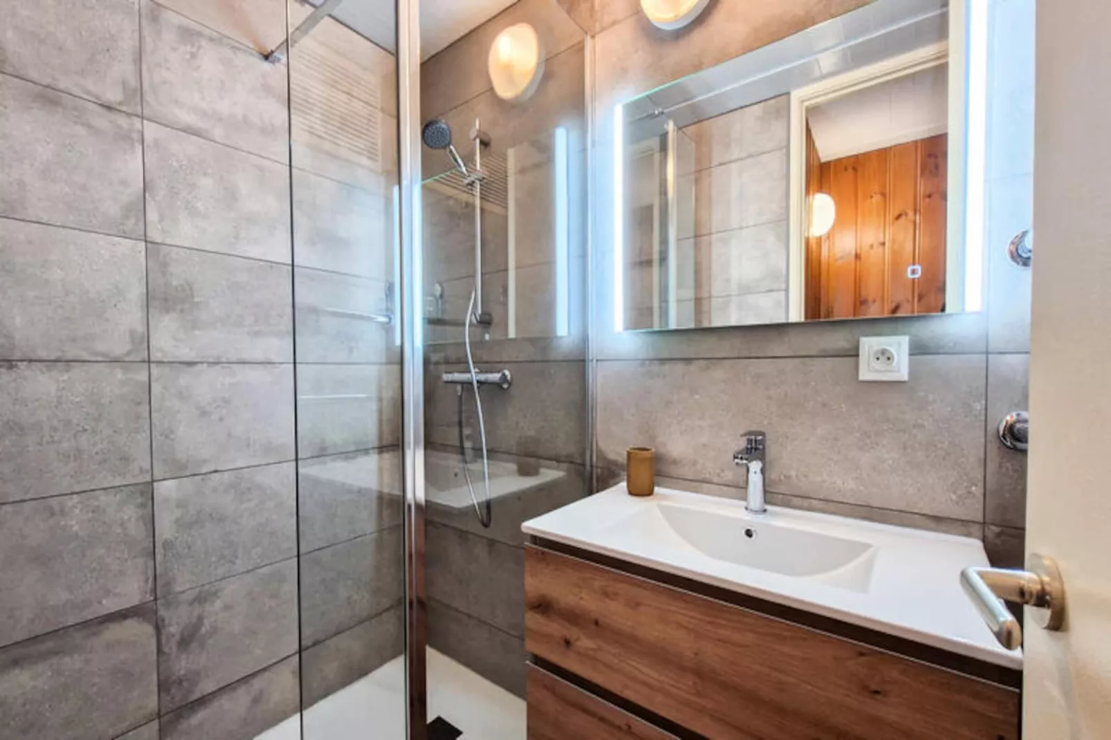 Résidence Betelgeuse - Non tagué