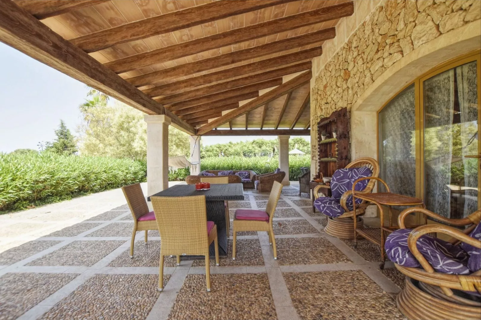 Napont-Terrace balcony
