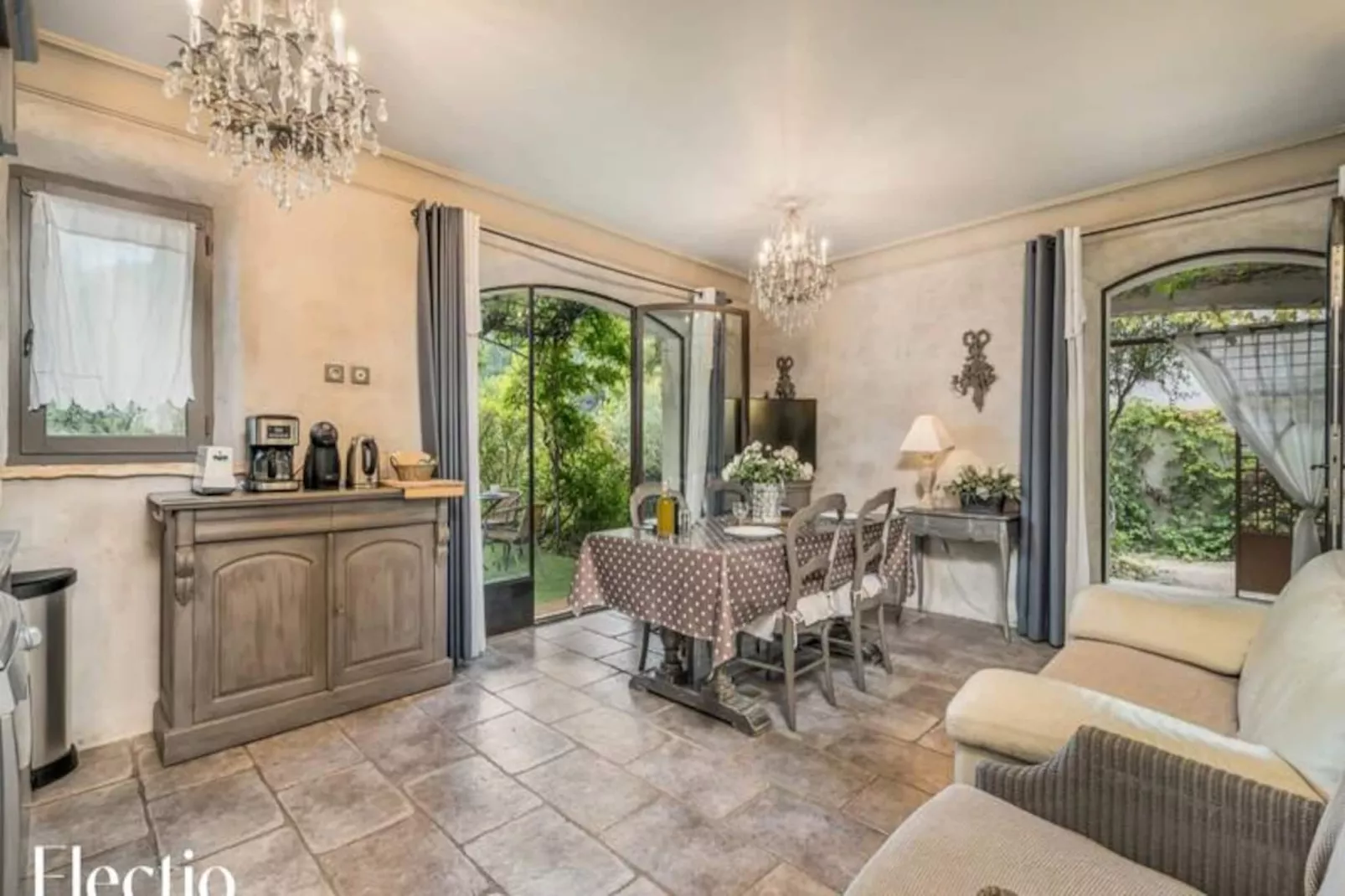 Loggia 1 Olivier | R&eacute;sidence Les Petitons-Untagged