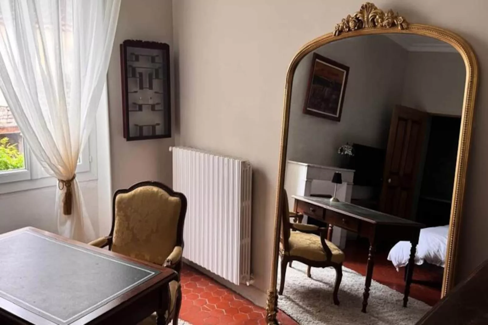 Elivi : Maison De Ville Avec Jardin &agrave; Deux Pas Du Centre Historique-Non tagué