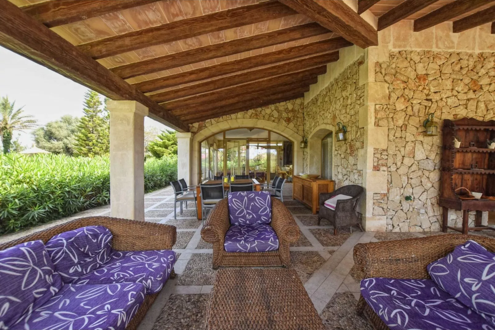 Napont-Terrace balcony