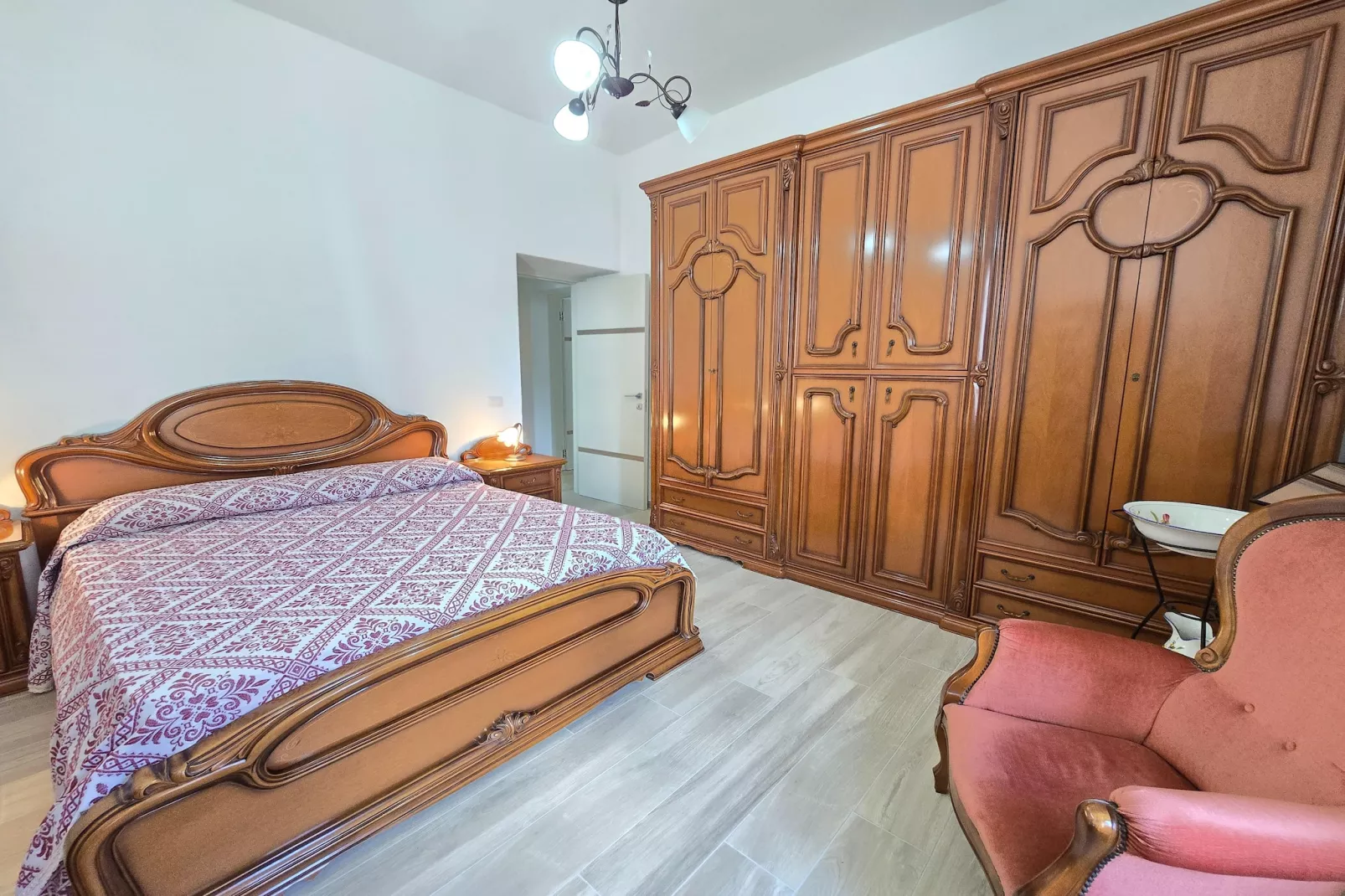 VILLA MARGHERITA-Bedroom