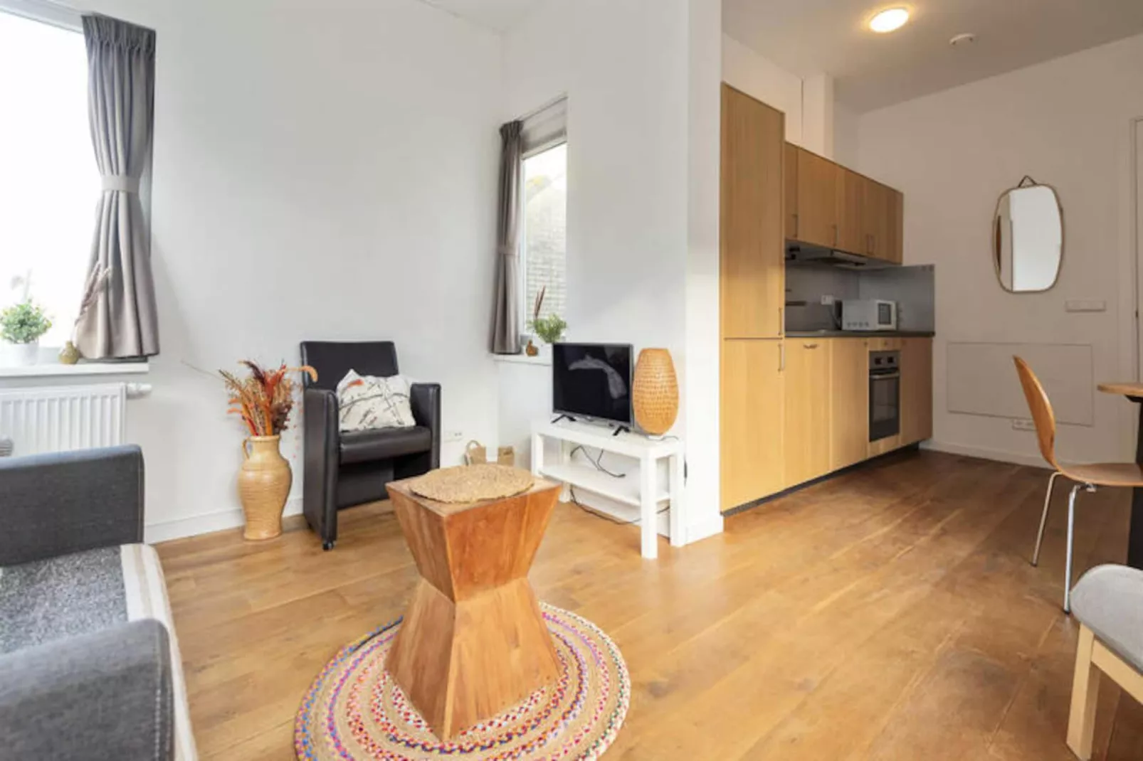Isa Mae Apartment - Non tagué