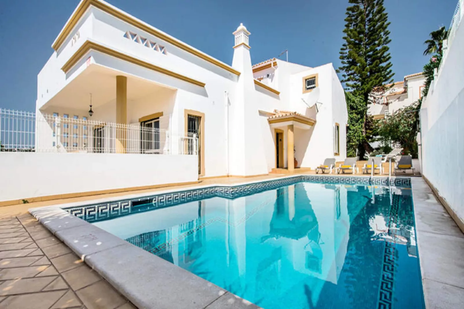 Maison à Albufeira-Nicht zugeordnet