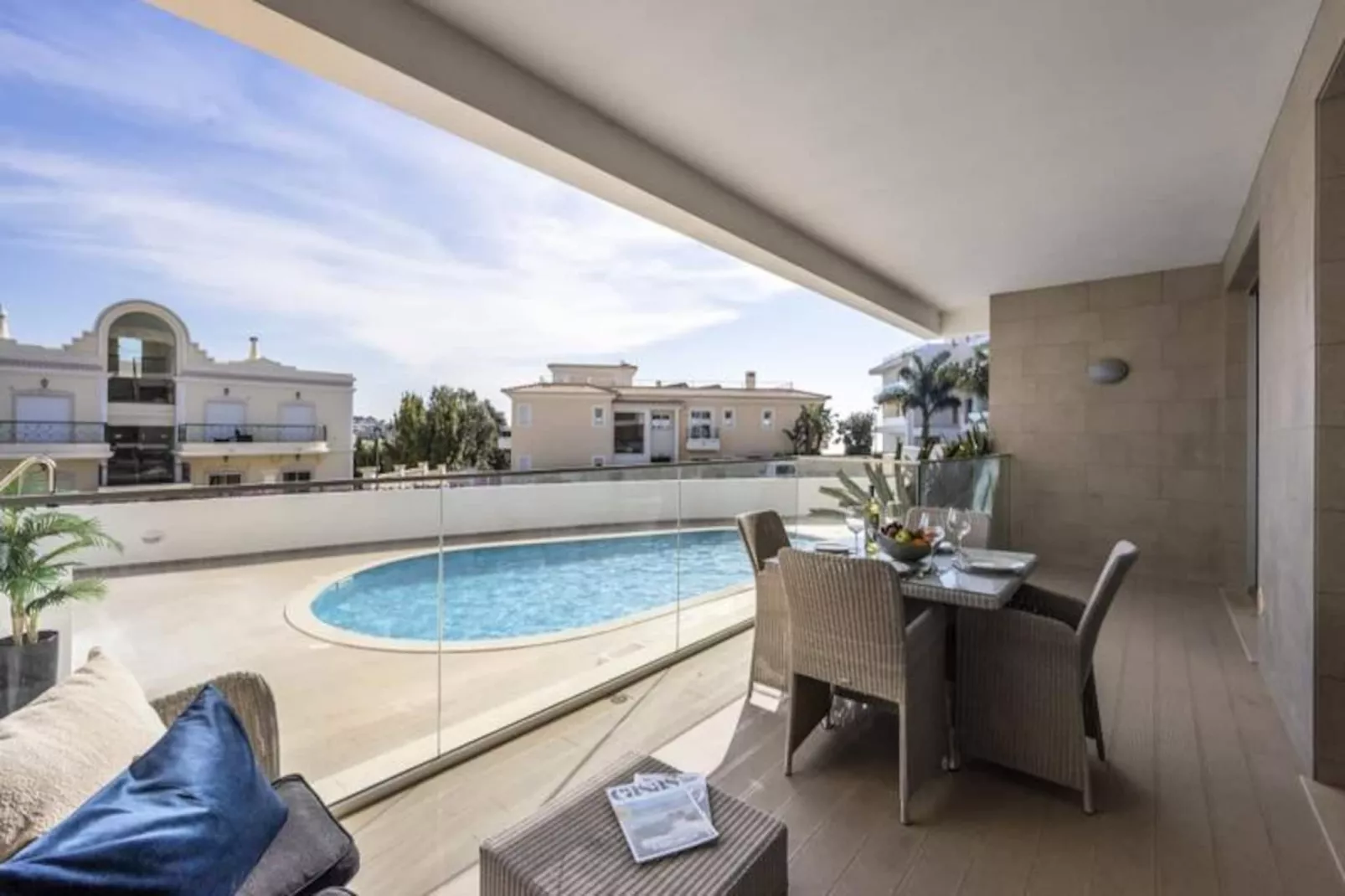 Zentuni Ocean Front-Nicht zugeordnet