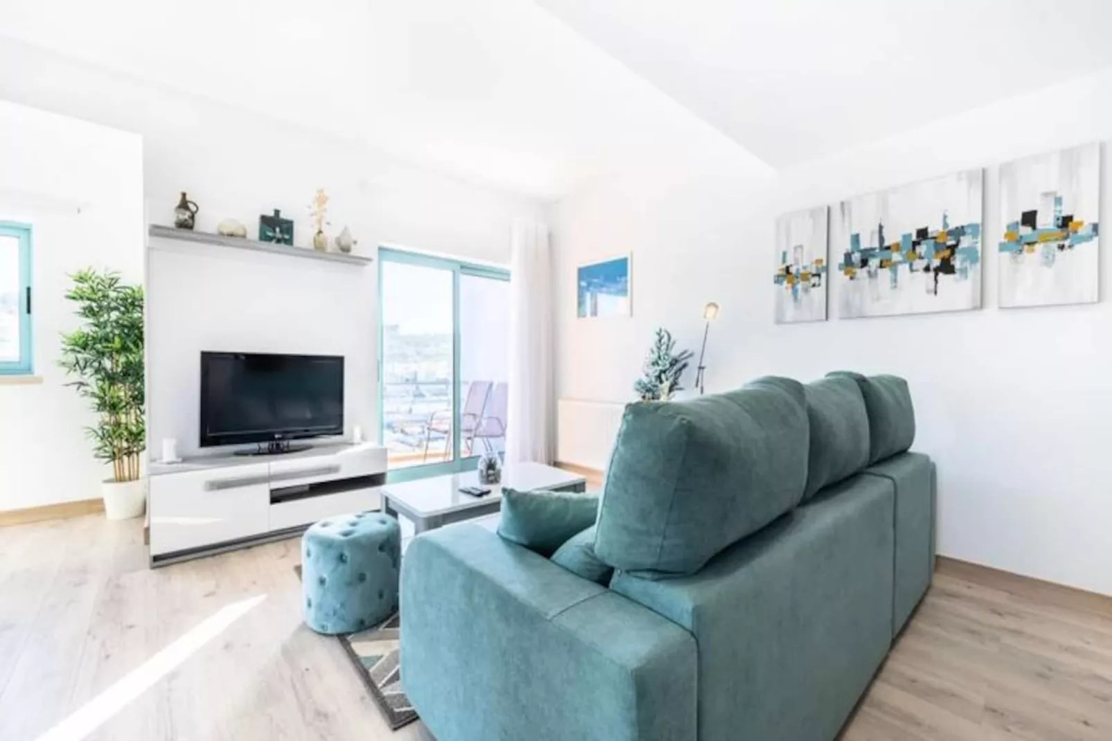 Casa Das Cores-Untagged