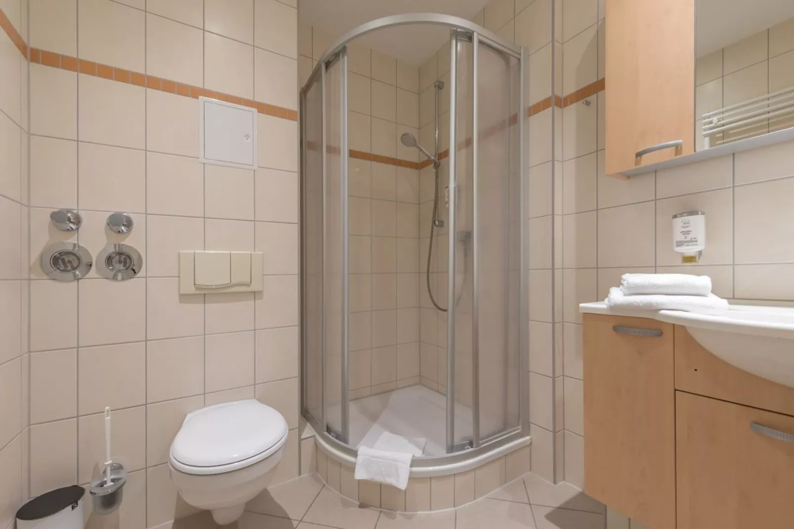 Strandläufer Classic 213-Bathroom