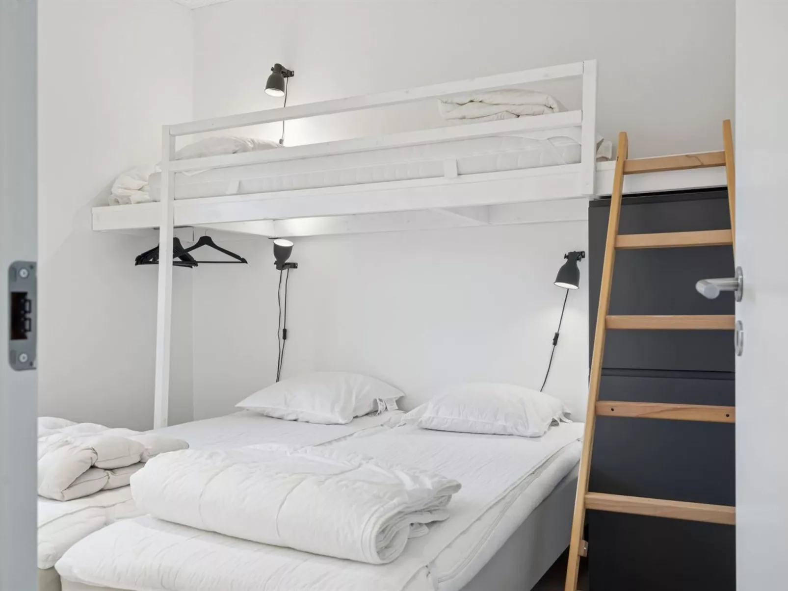 "Emelina" - 300m from the sea-Drinnen