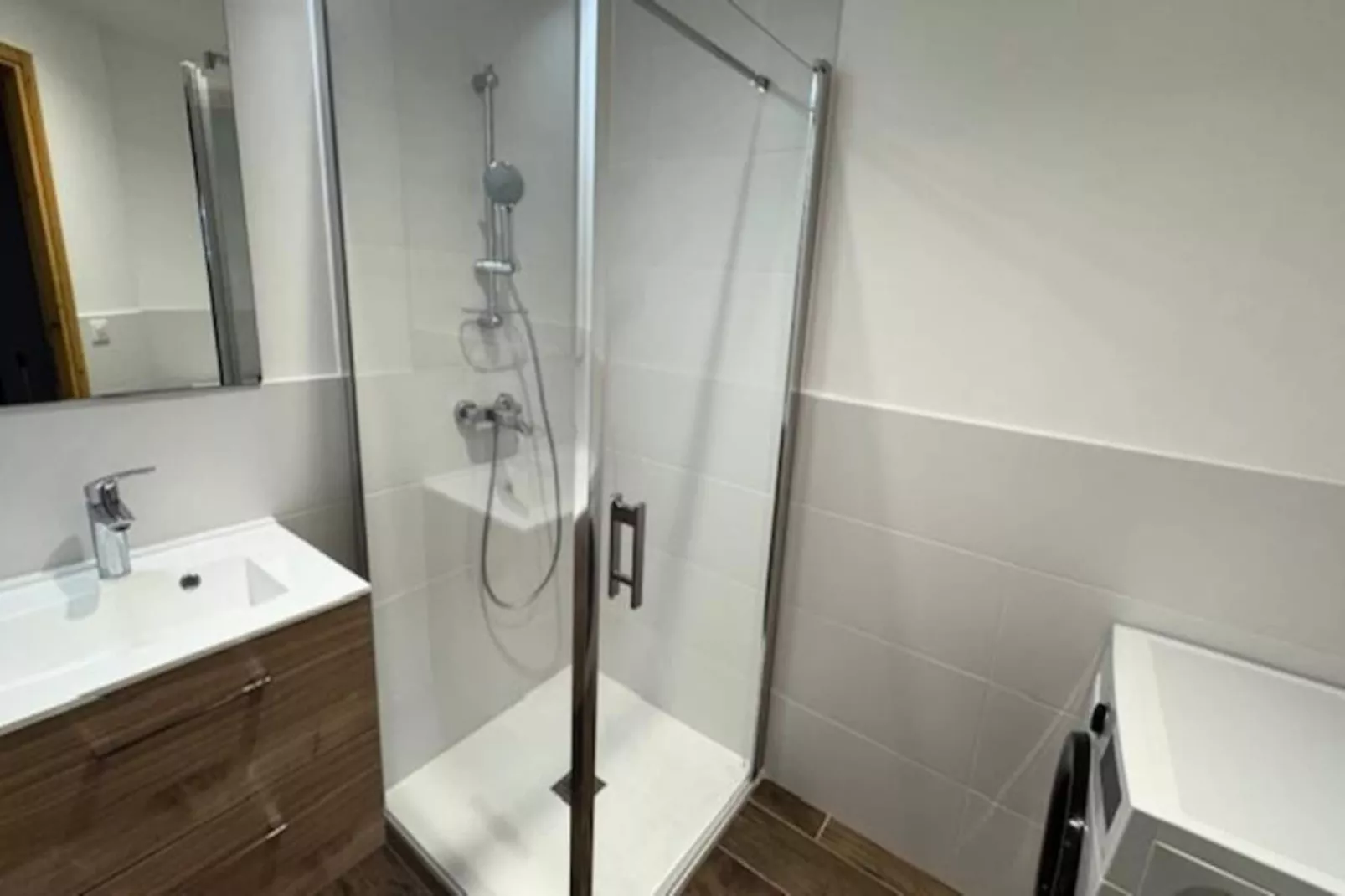 Chalet Epilobe-Untagged