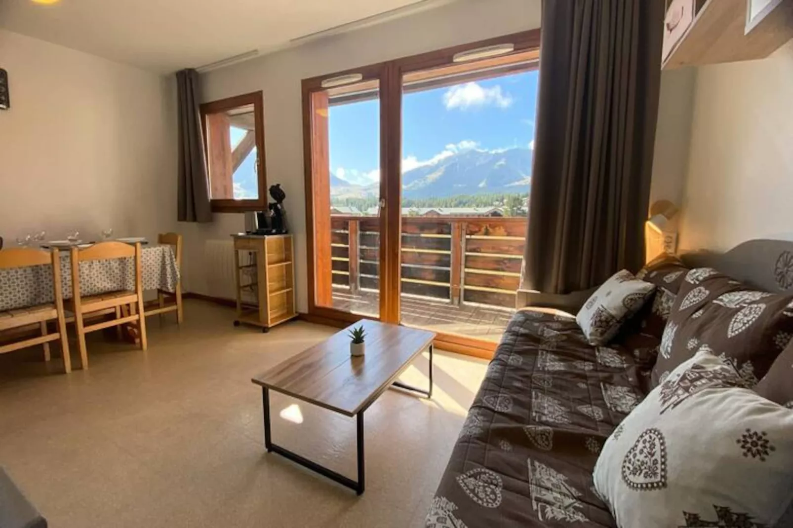 Les Chalets De Superd Dauphinelle-Untagged