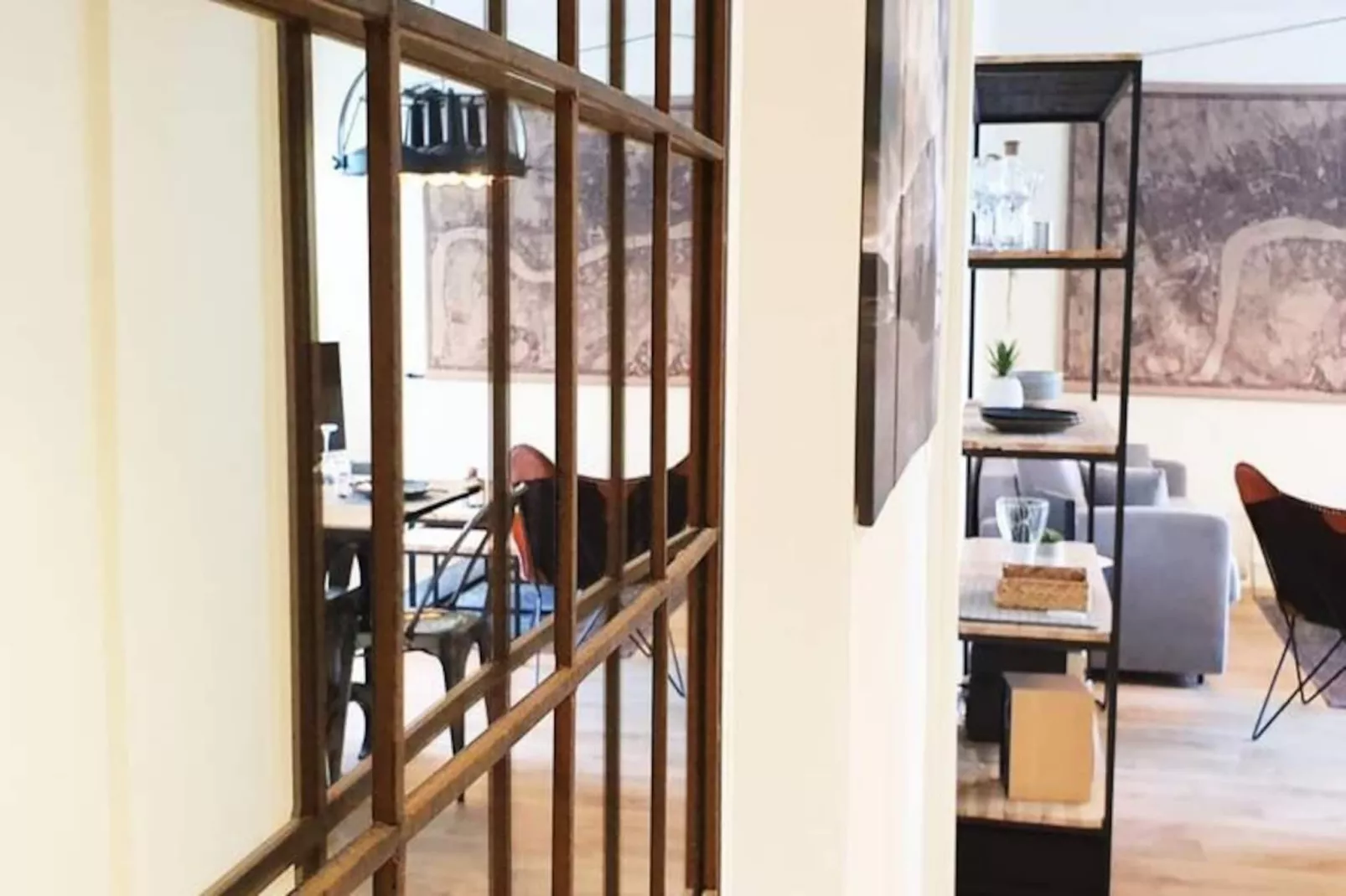 🦋 The Butterfly - Standing ****-Nicht zugeordnet