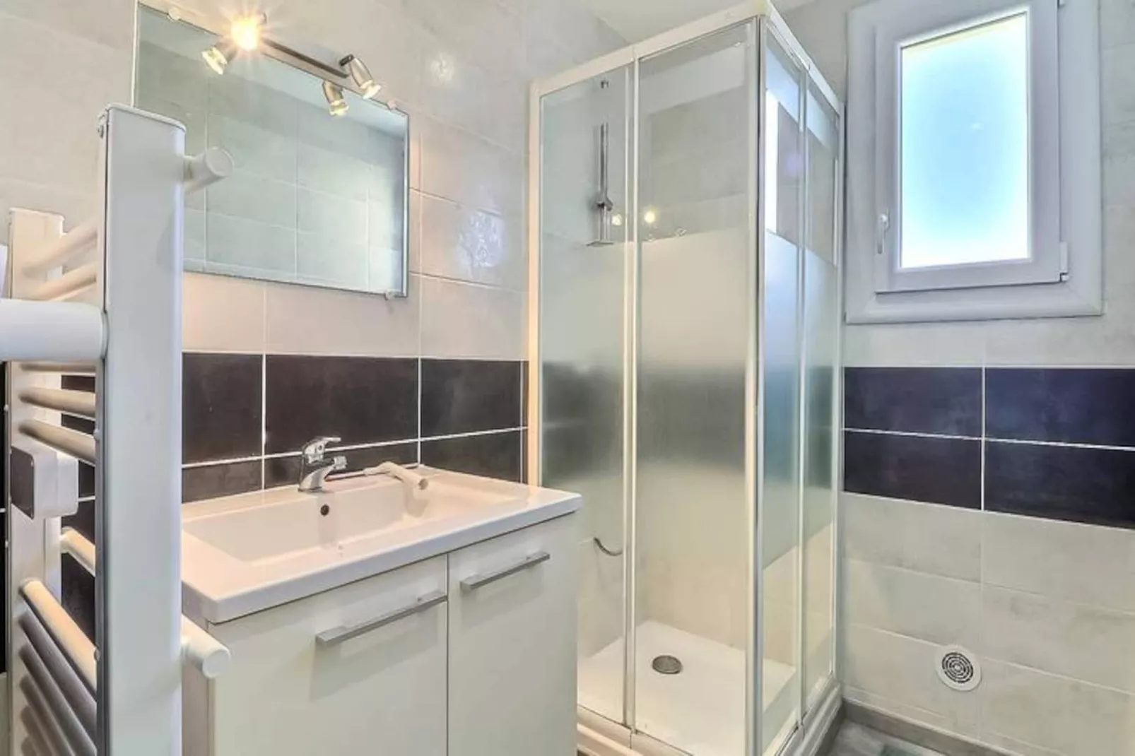 Résidence Les Suzannes-Non tagué