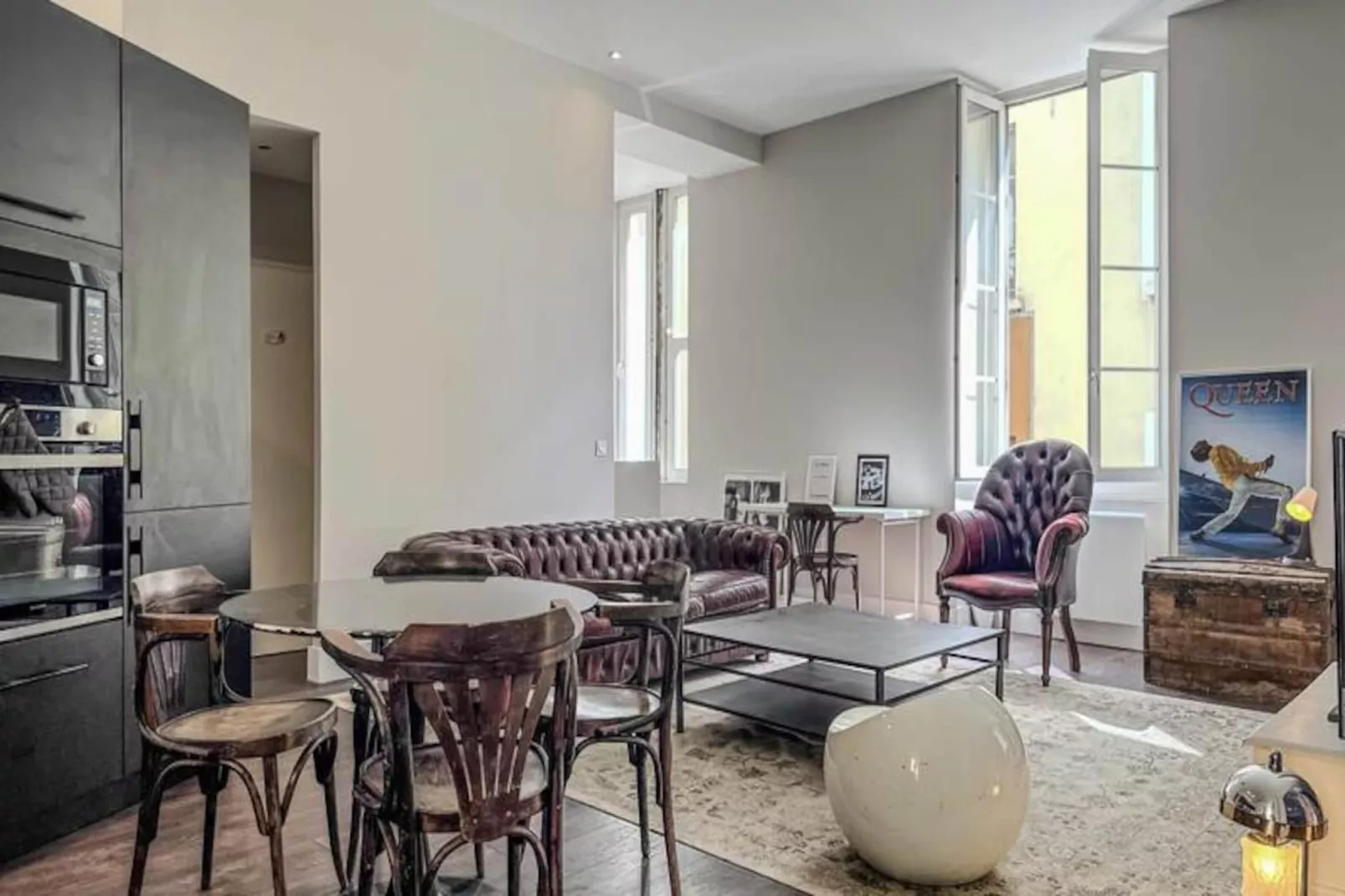 | Le Notre Dame 🎈 - Untagged