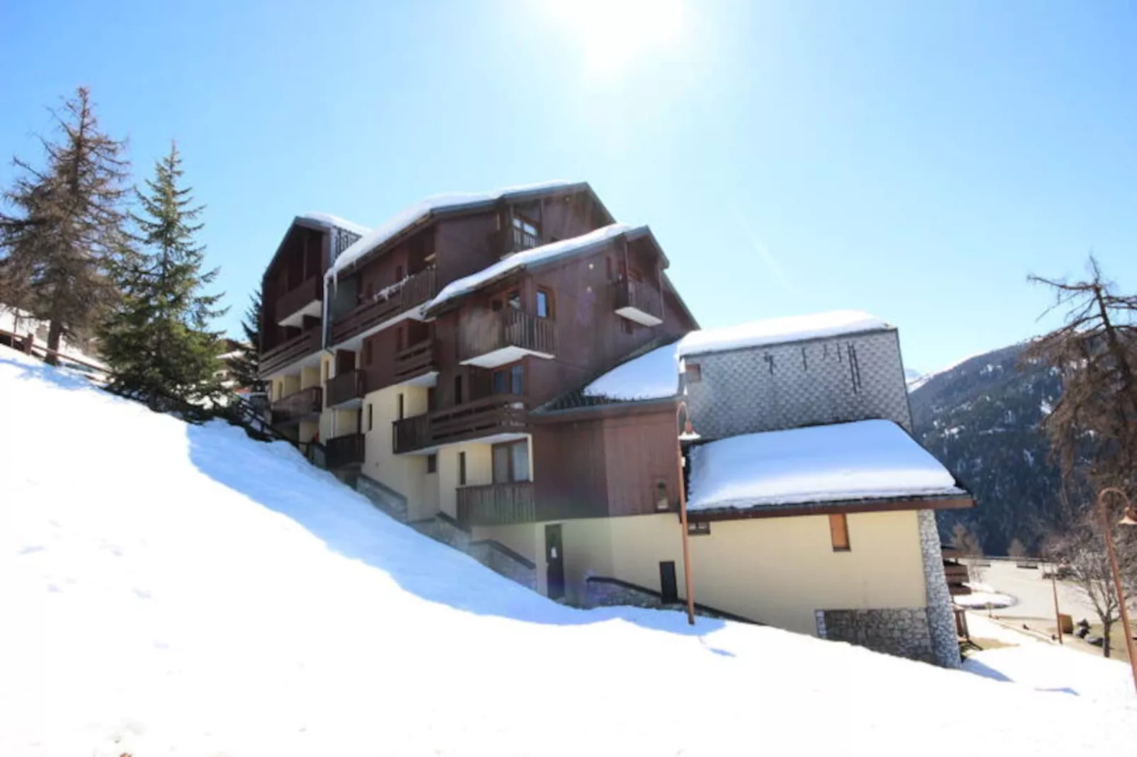 Résidence Michailles-Non tagué