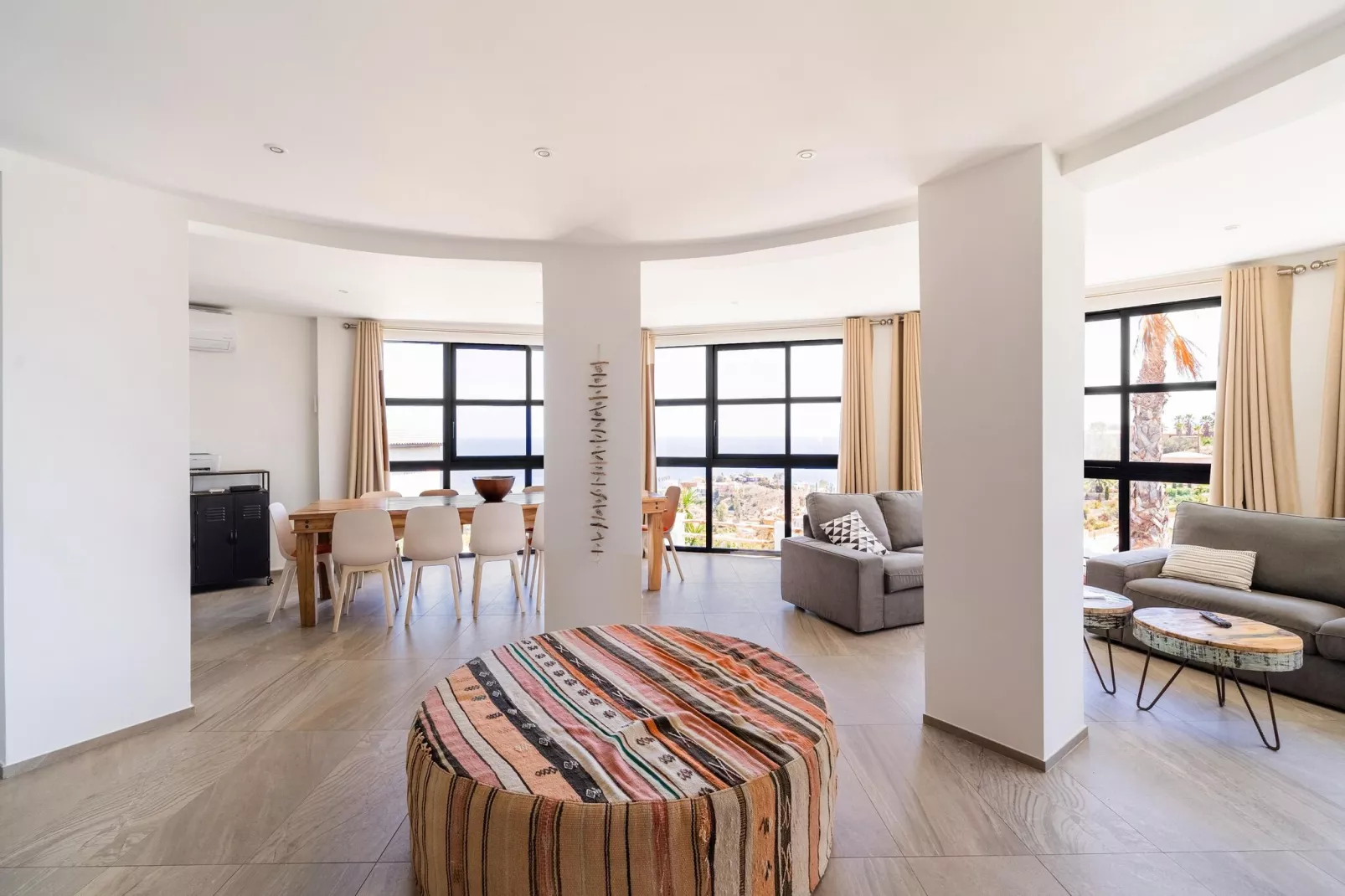 La Sirena-Living room