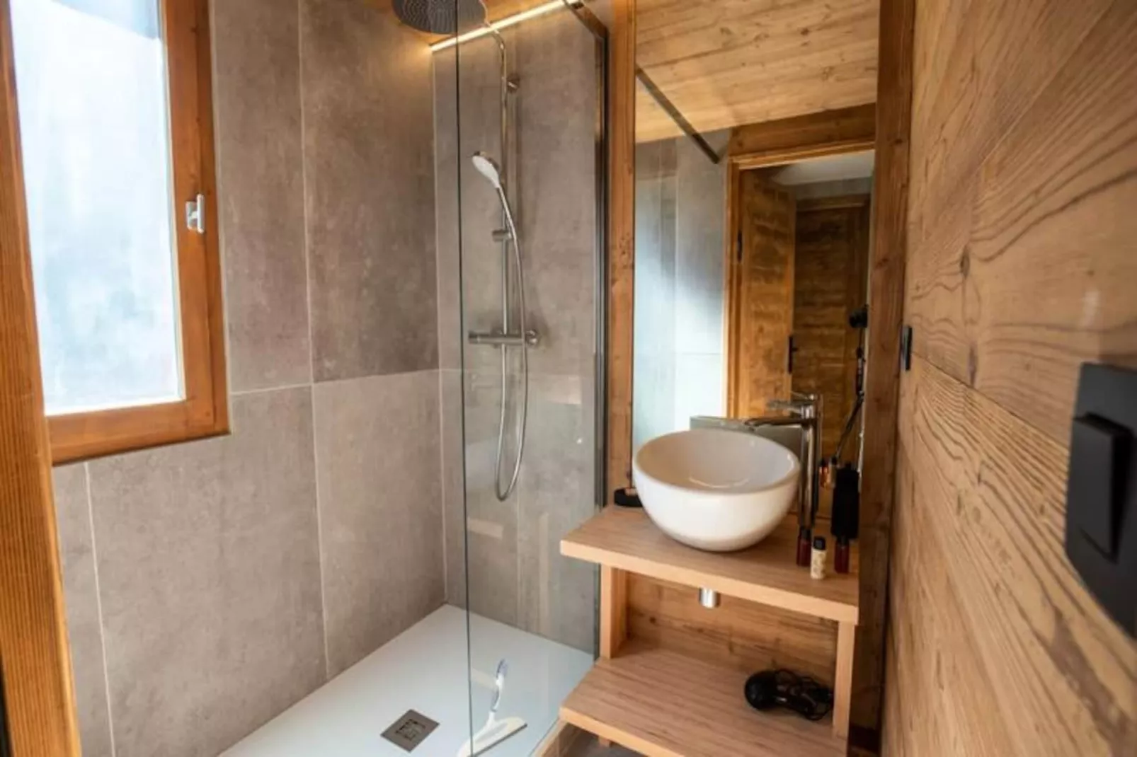 Hauts De Chantemouche 17 - Untagged