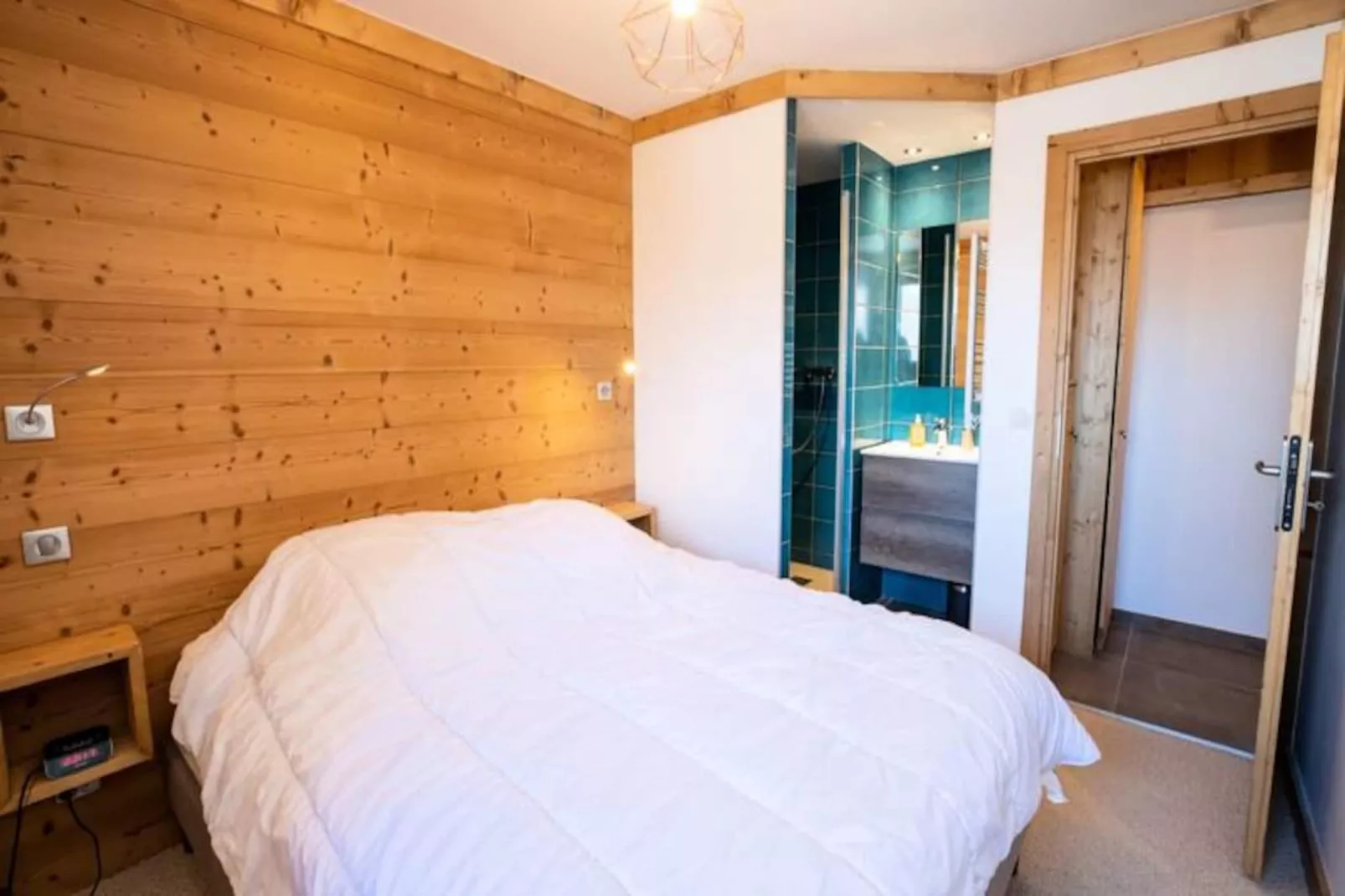 Les 3 Marches A1 En Face Du T&eacute;l&eacute;si&egrave;ge De Morel - Untagged