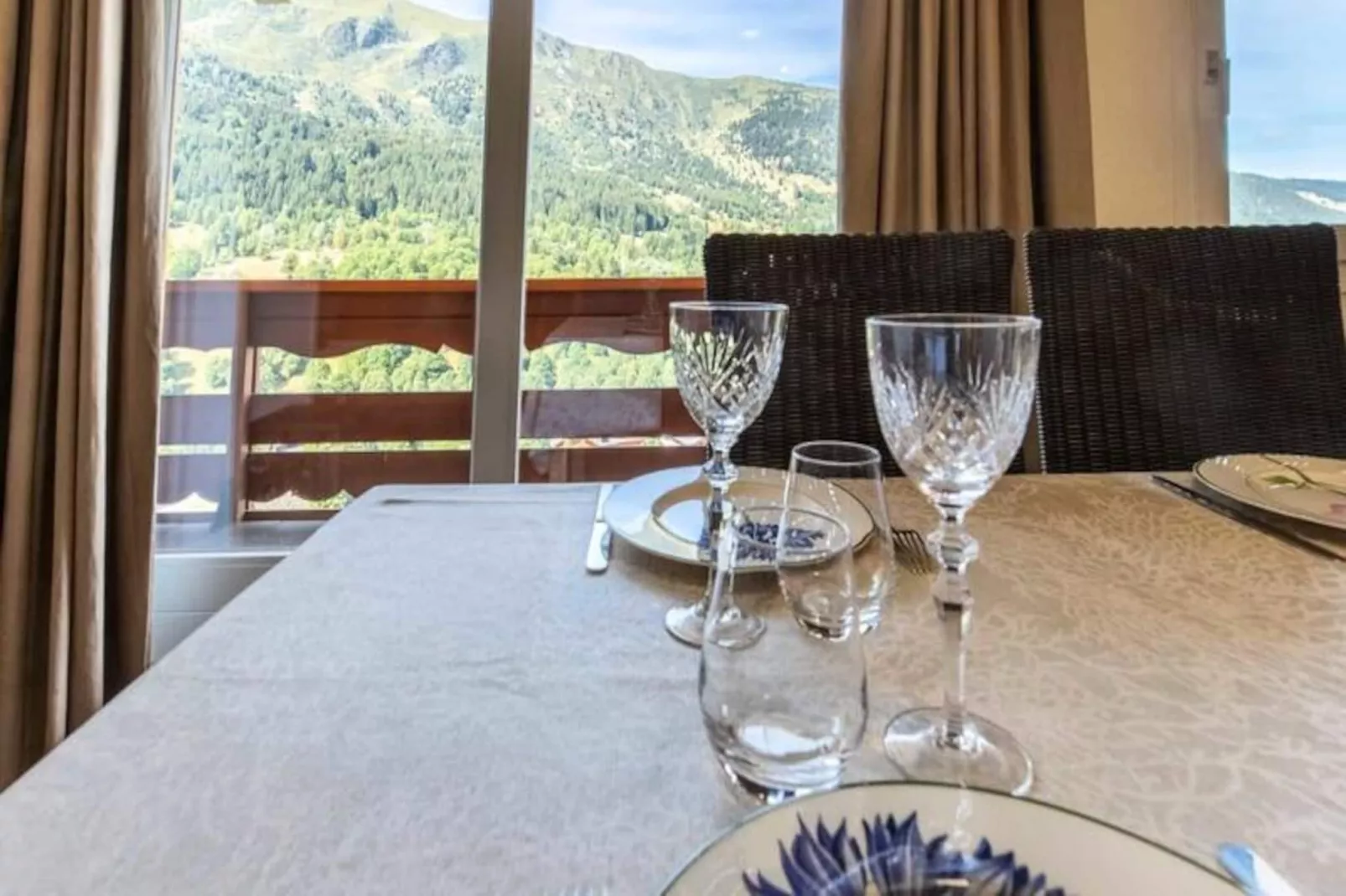 Cybeles 8 - Untagged