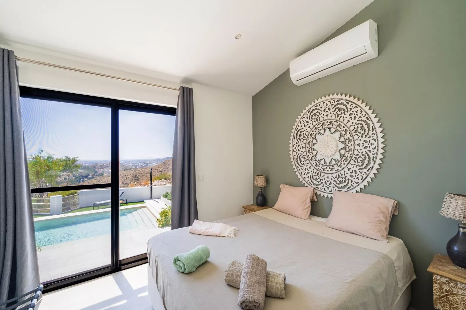 La Sirena-Bedroom