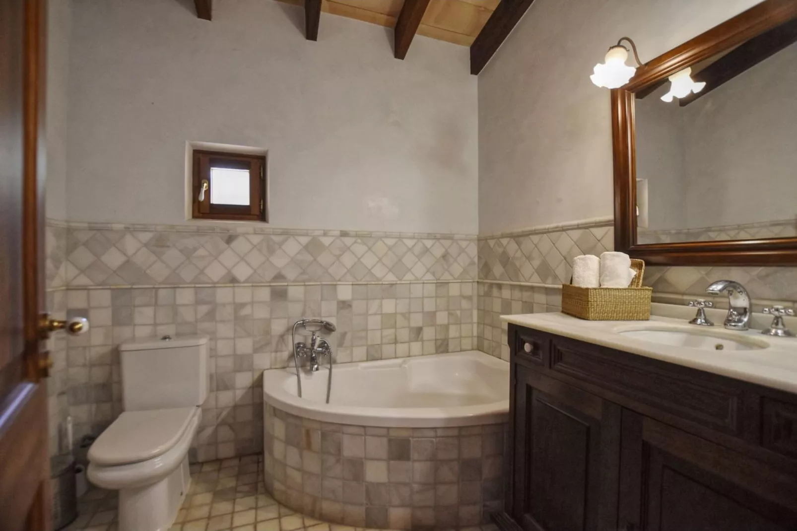 Petit-Bathroom