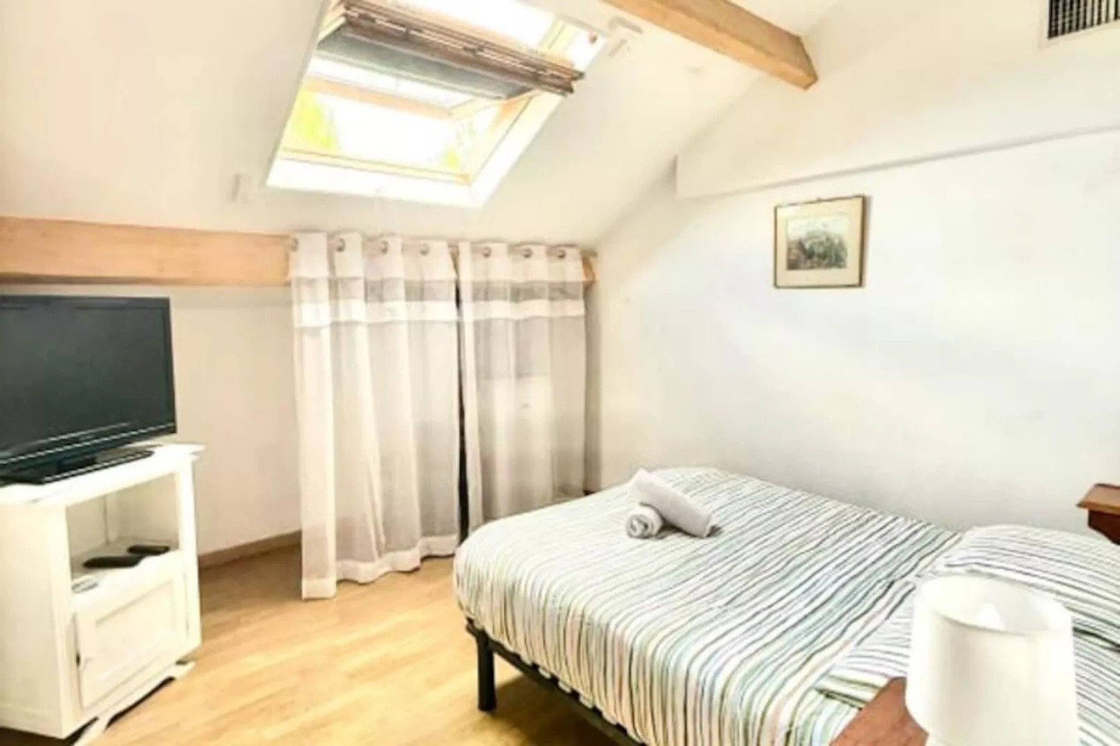 " Le Cocon Hy&eacute;rois" 100m2 - Wifi & Garage-Nicht zugeordnet