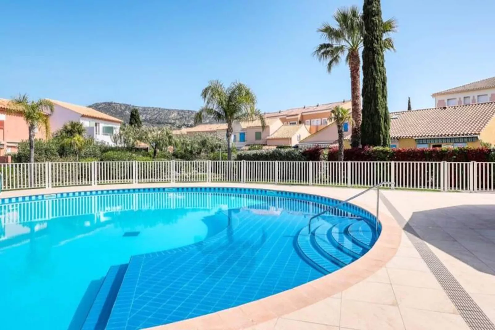 Résidence Mazet Neuf - R&eacute;sidence Tahiti Park (piscine)-Non tagué