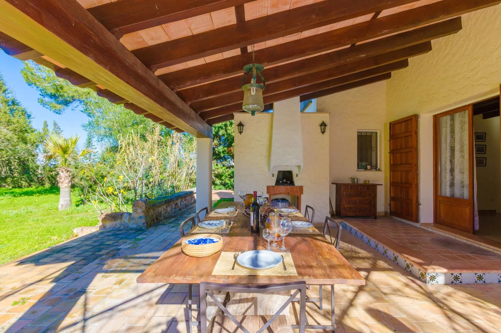 Can Capulla 6-Exterior summer