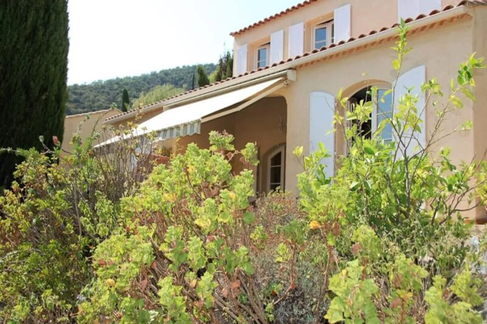 Résidence Villa Vue Mer Et Piscine &agrave; Cavali&egrave;re - 1 Km Plage-Untagged