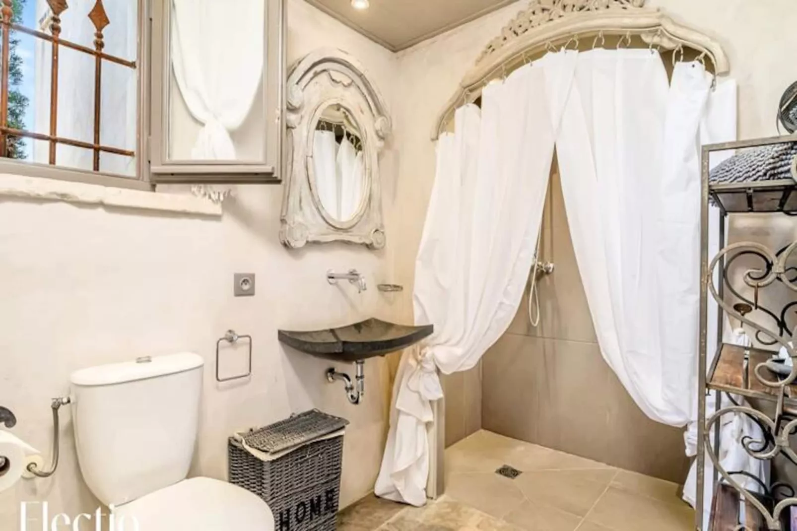 Loggia 2 Glycine | R&eacute;sidence Les Petitons-Nicht zugeordnet