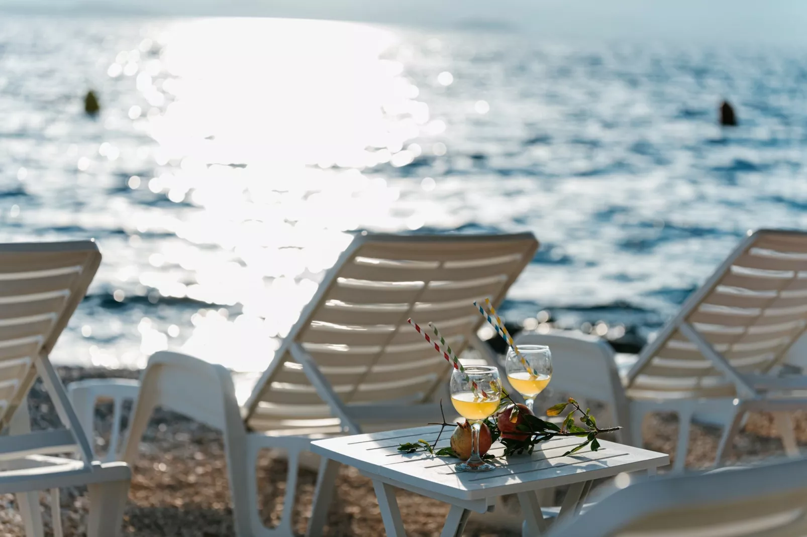 Apartments Dragobratović - Superior One Bedroom  Apartment with  Balcony and Side Sea View (Apartment 4)-Ambiente