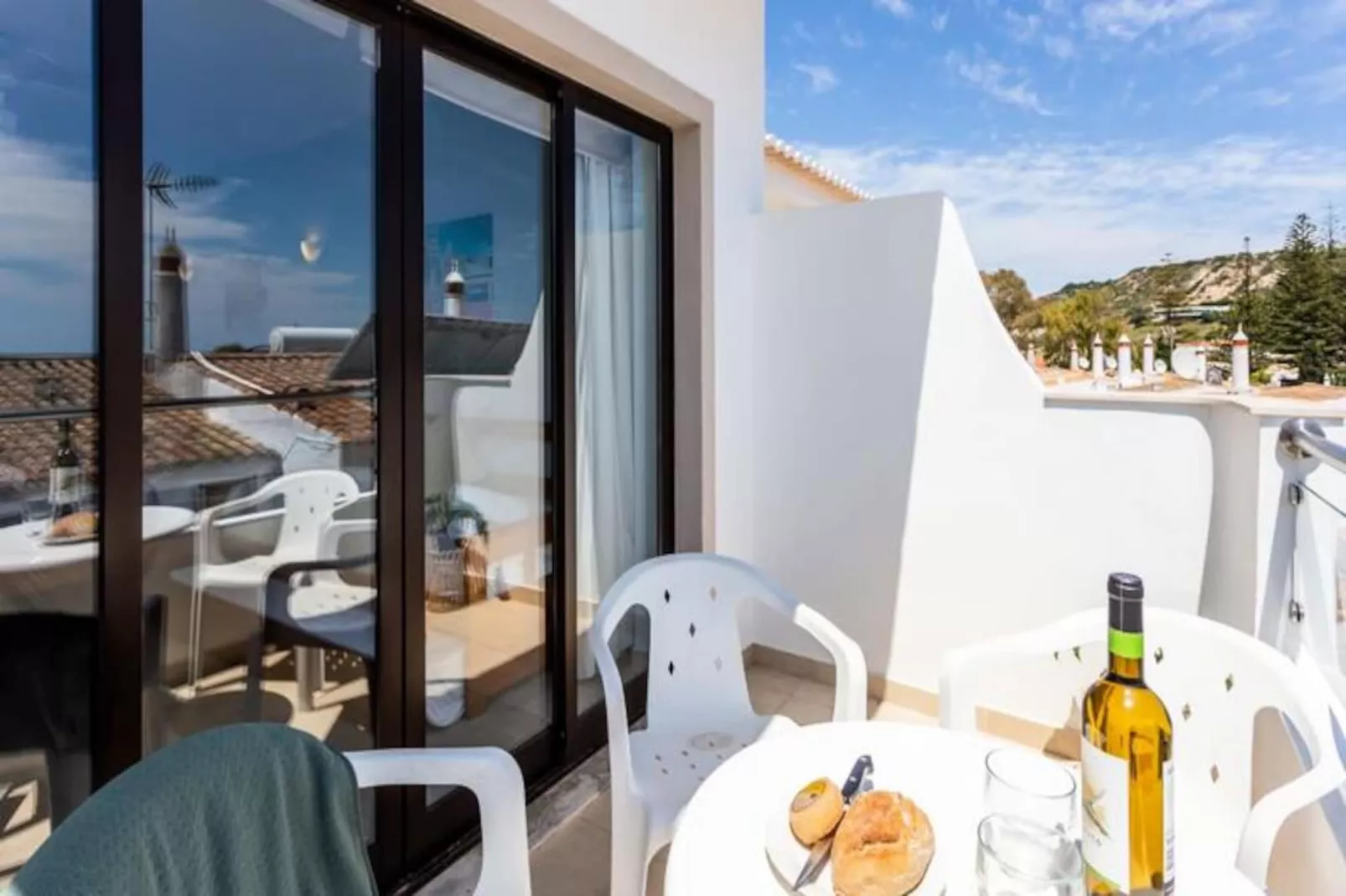 Mariners (4) - Bright And Stylish Apartment-Untagged