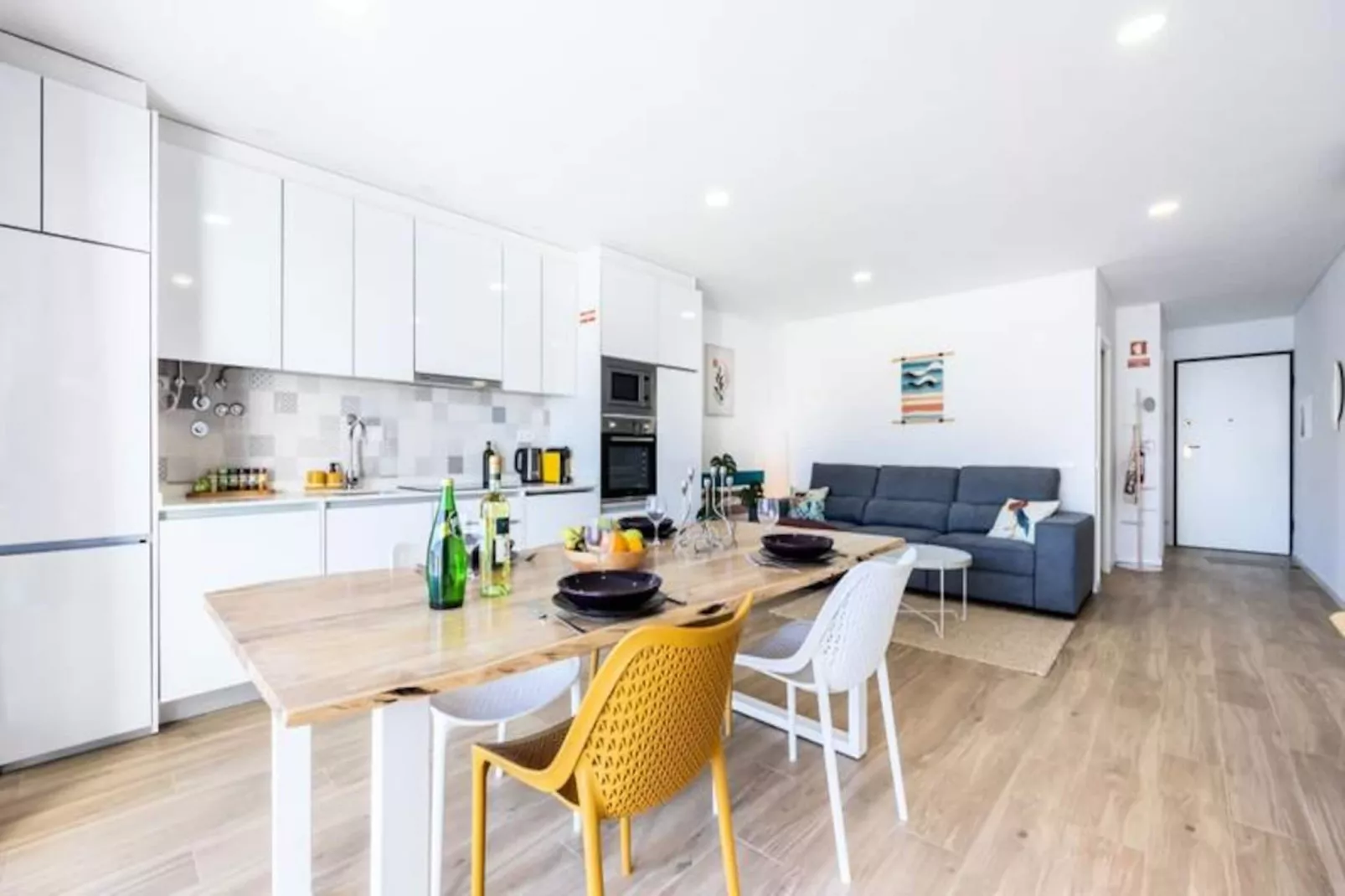 The Kuuyi Suite - Burgau-Untagged