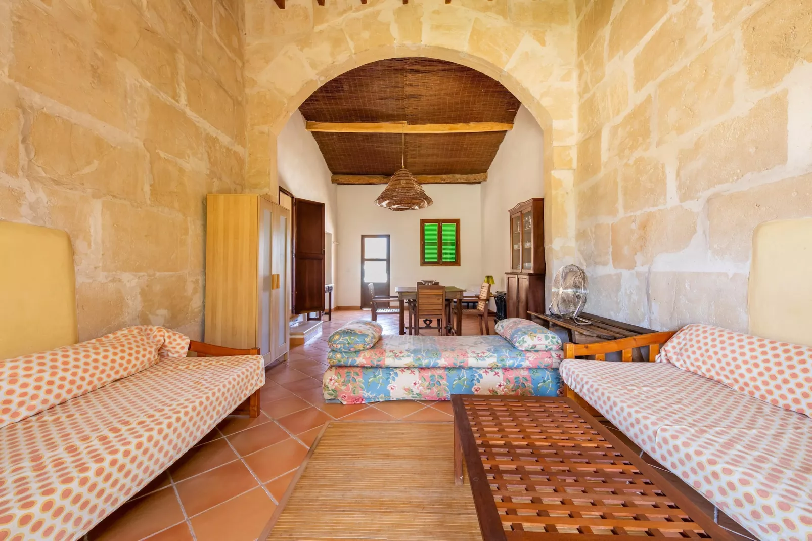 El Taller-Living room