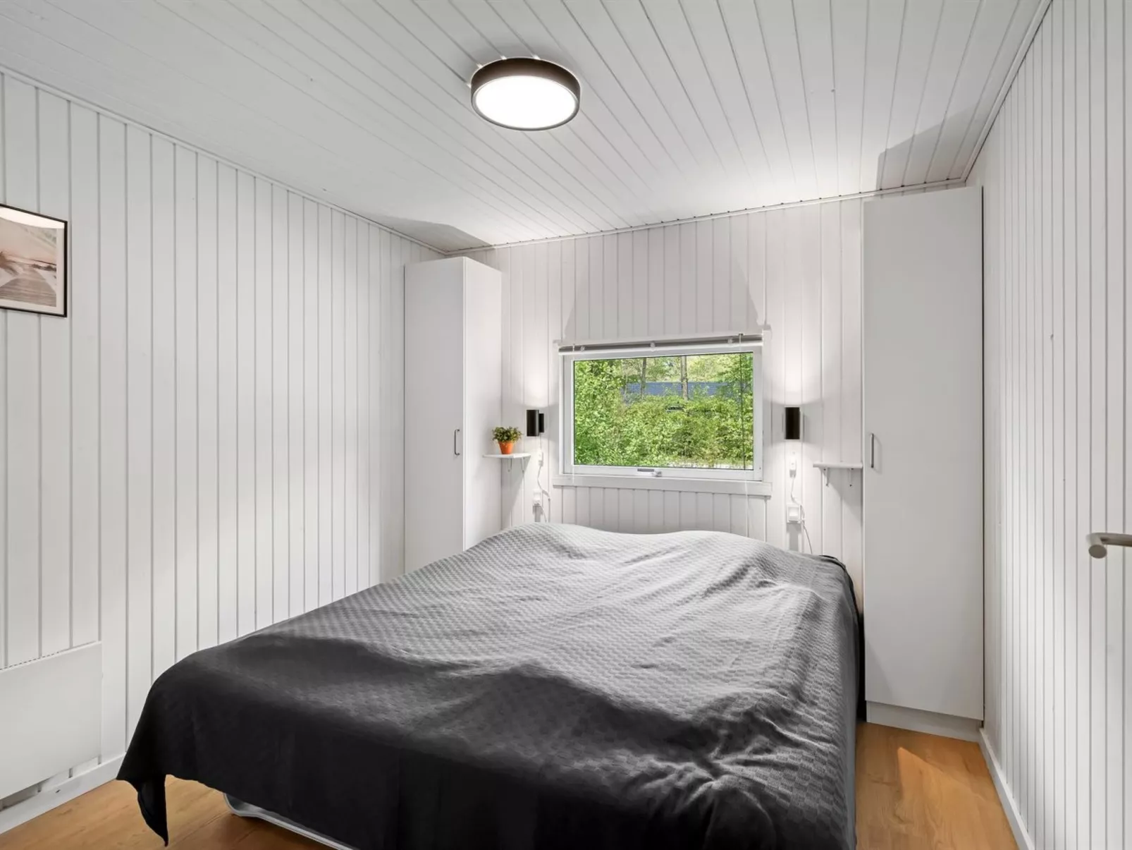 "Akule" - 10km from the sea-Inside