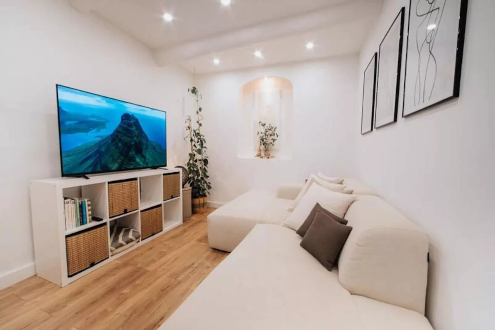 Résidence Charmante Maisonnette Entièrement Rénovée Dans La Vieille Ville D'antibes-Non tagué