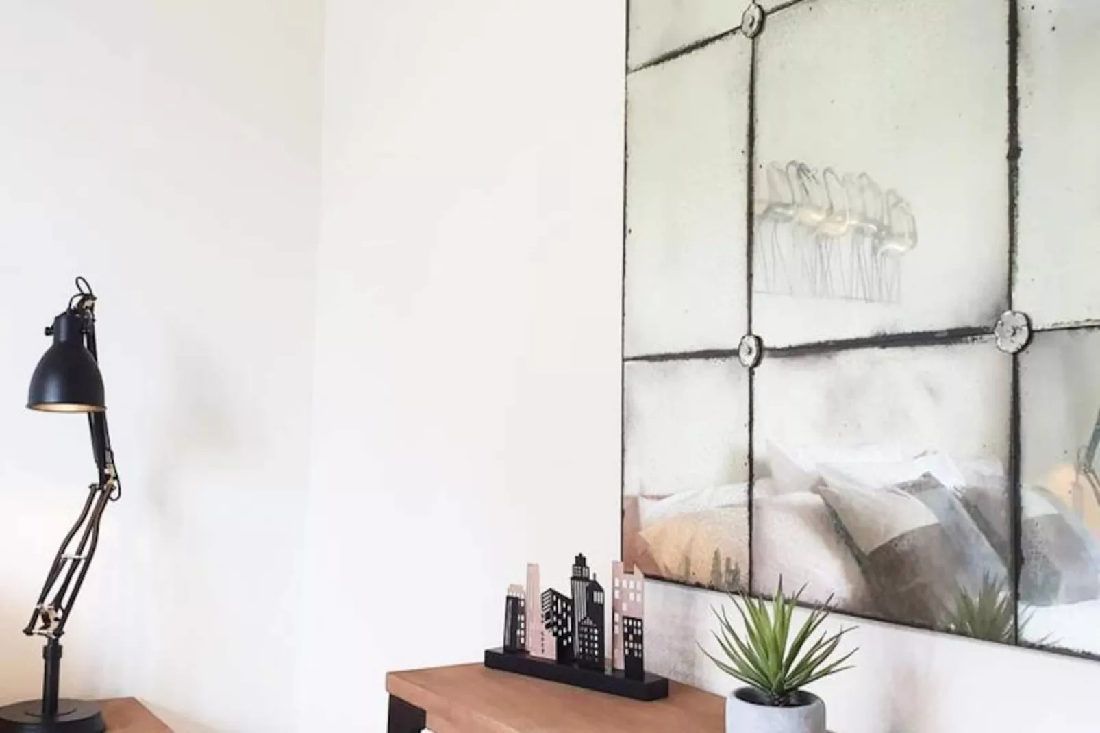 🦋 The Butterfly - Standing ****-Nicht zugeordnet