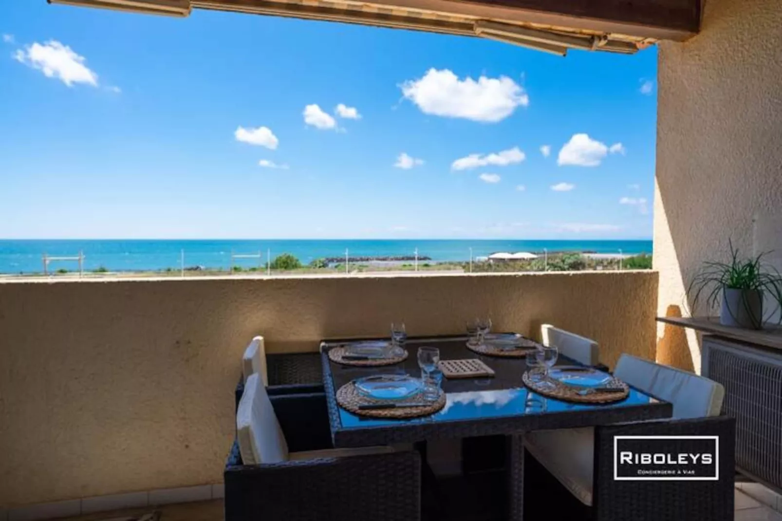 Vias-plage - Appartement Climatis&eacute; Avec Piscine Face &agrave; La Mer-Non tagué