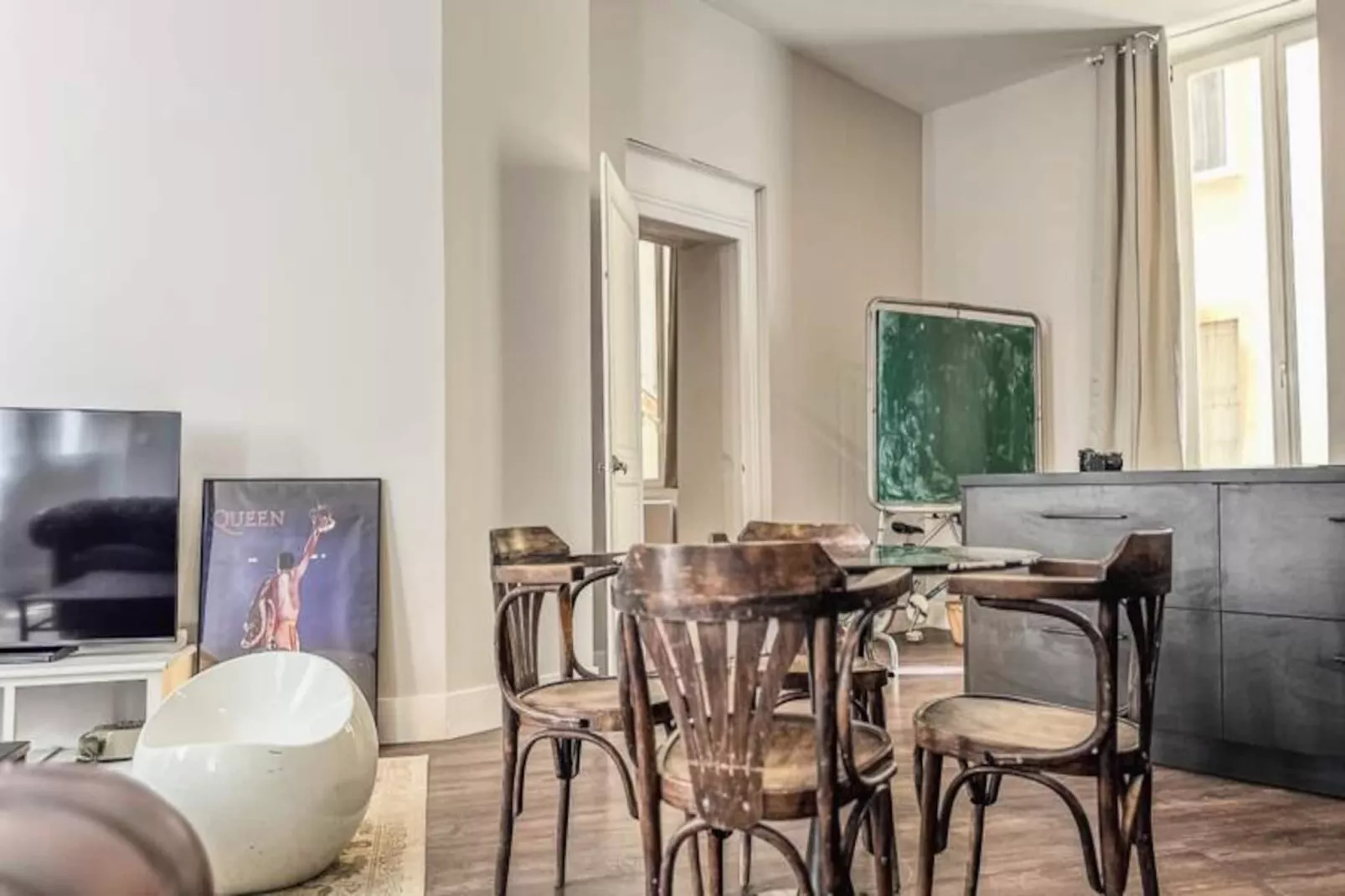 | Le Notre Dame 🎈 - Untagged