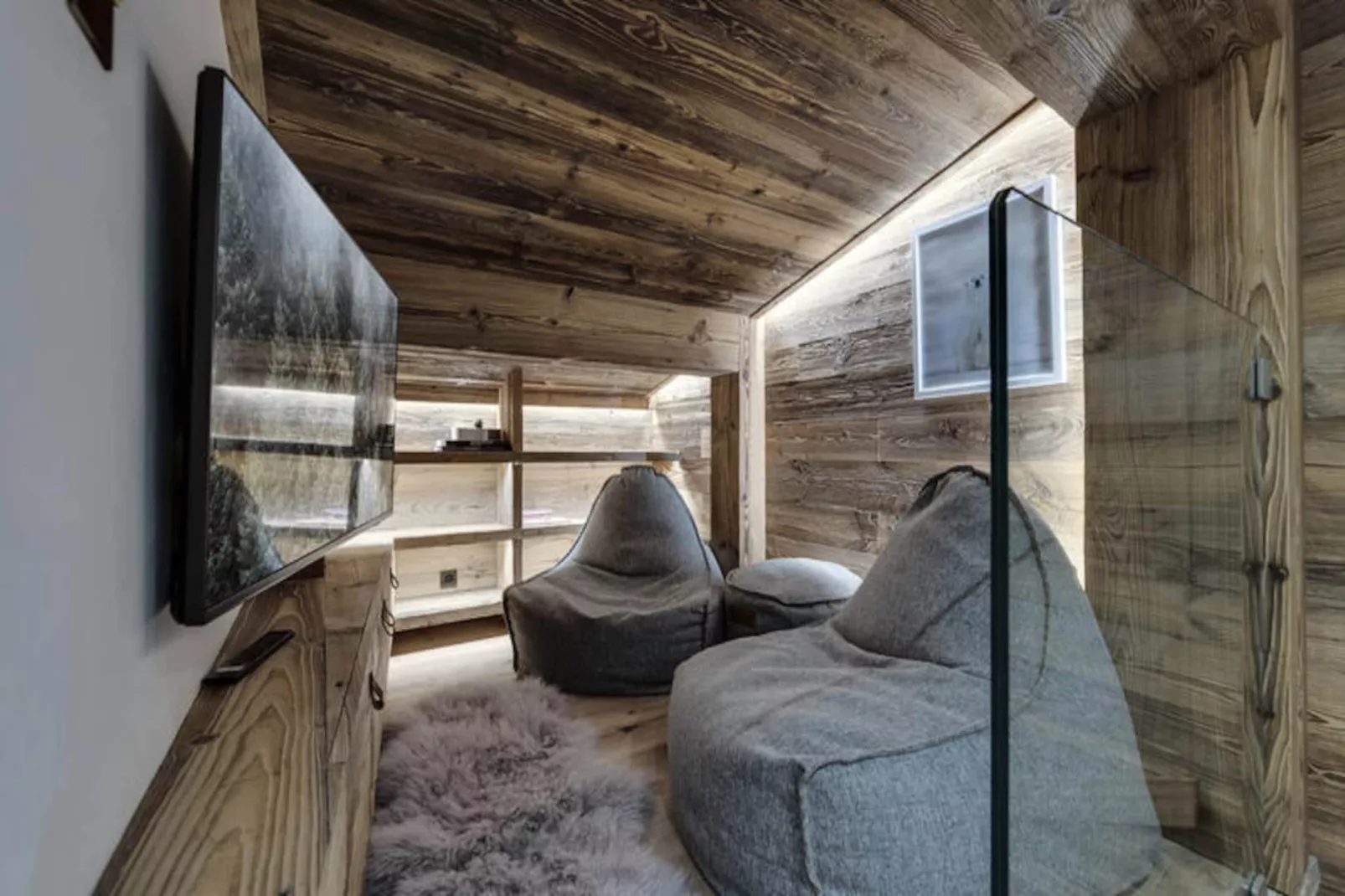 Chalet Neve - Untagged