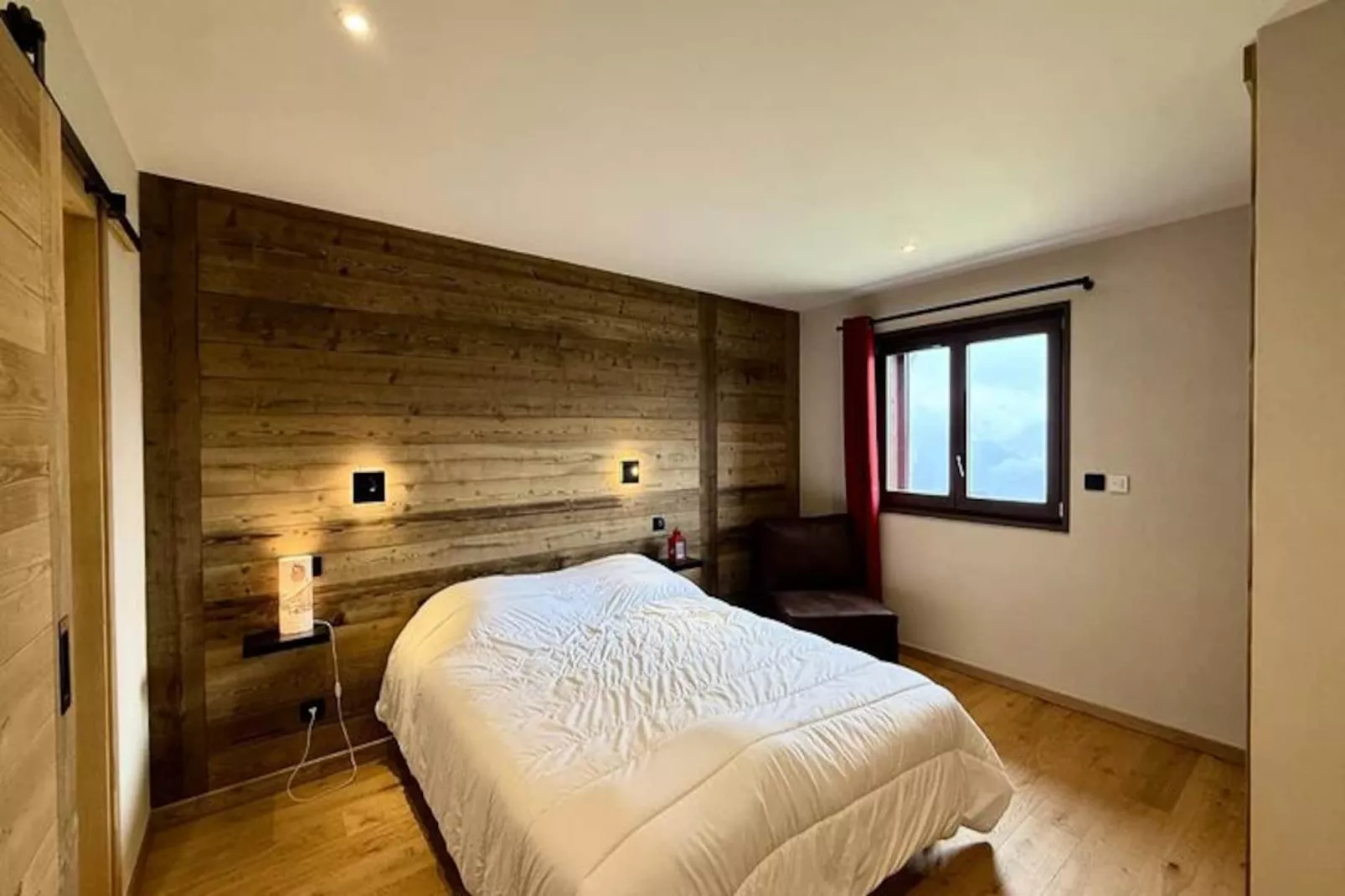 Résidence Complexe Aiguilles-Untagged