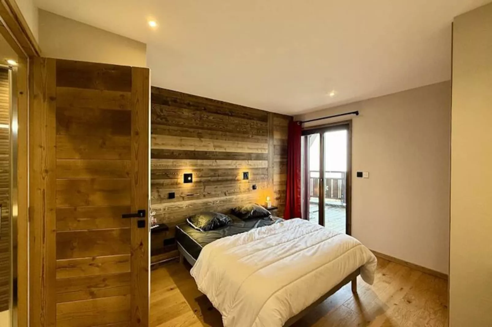 Résidence Complexe Aiguilles-Untagged