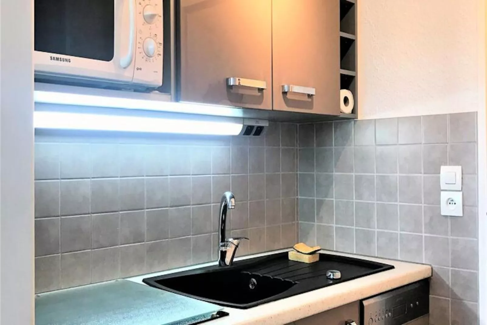 Résidence Lunik-Non tagué