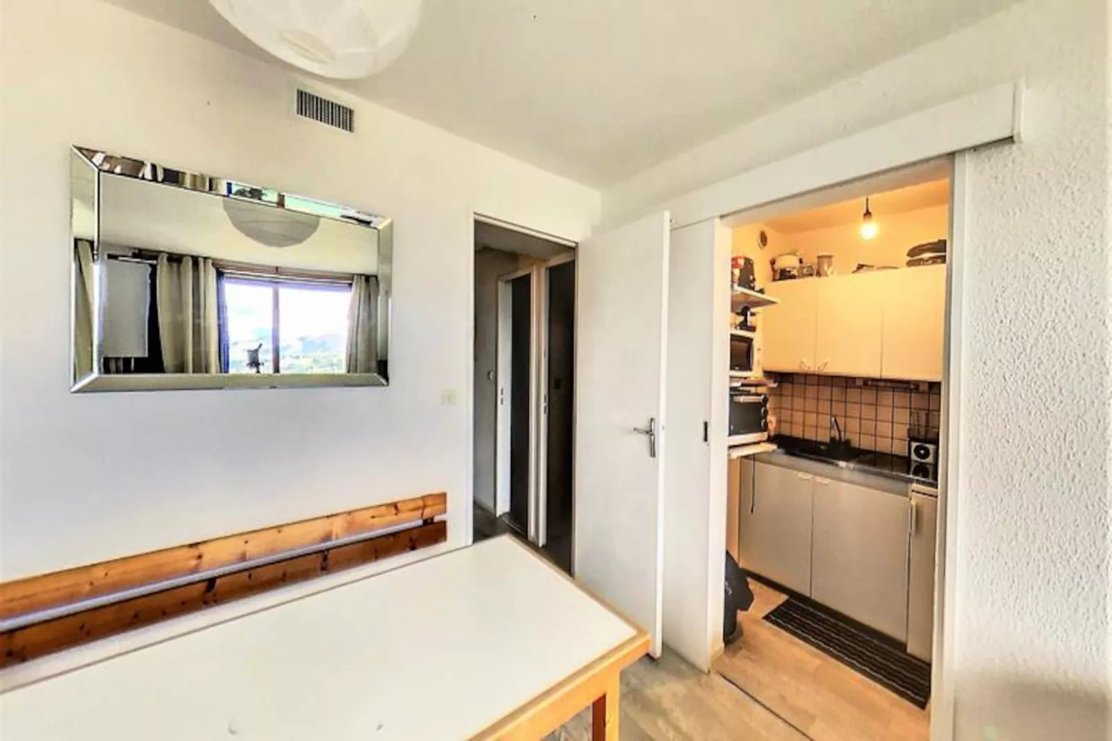 Résidence Lunik-Non tagué