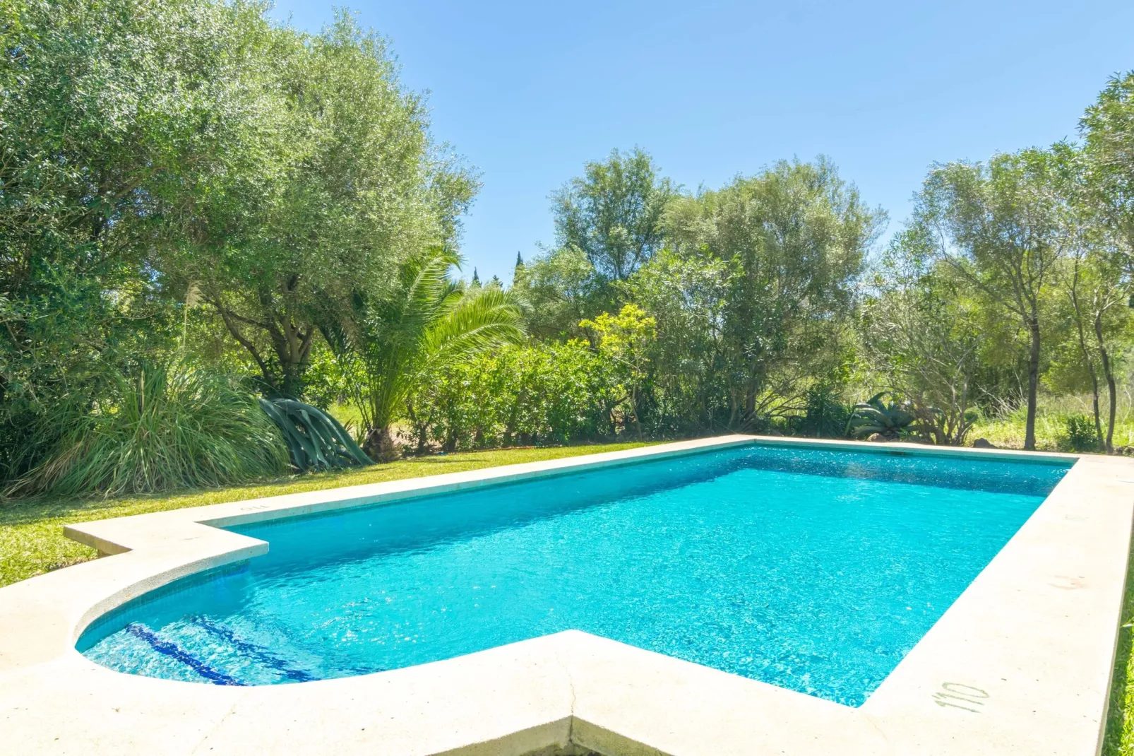 Can Ferrer-Exterior summer