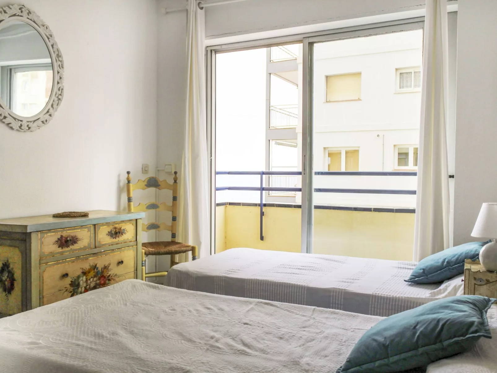 Los Laureles Blancos-Inside