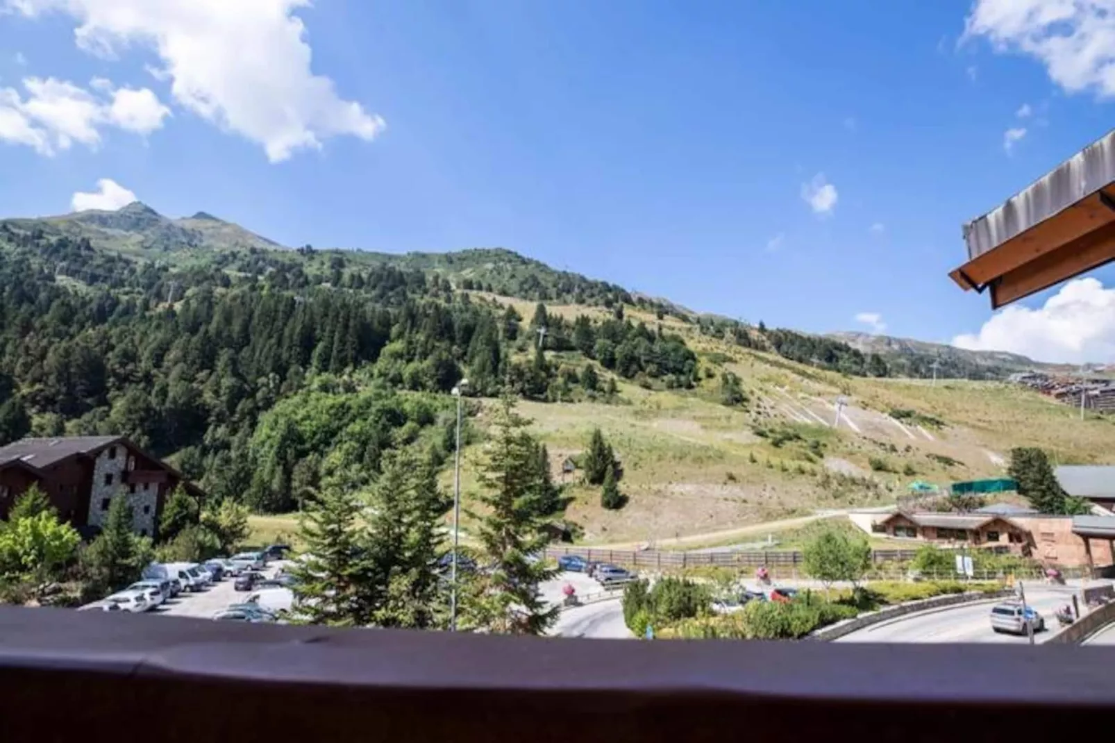 Sherpa 18 Sur Le Front De Neige De Mottaret-Untagged