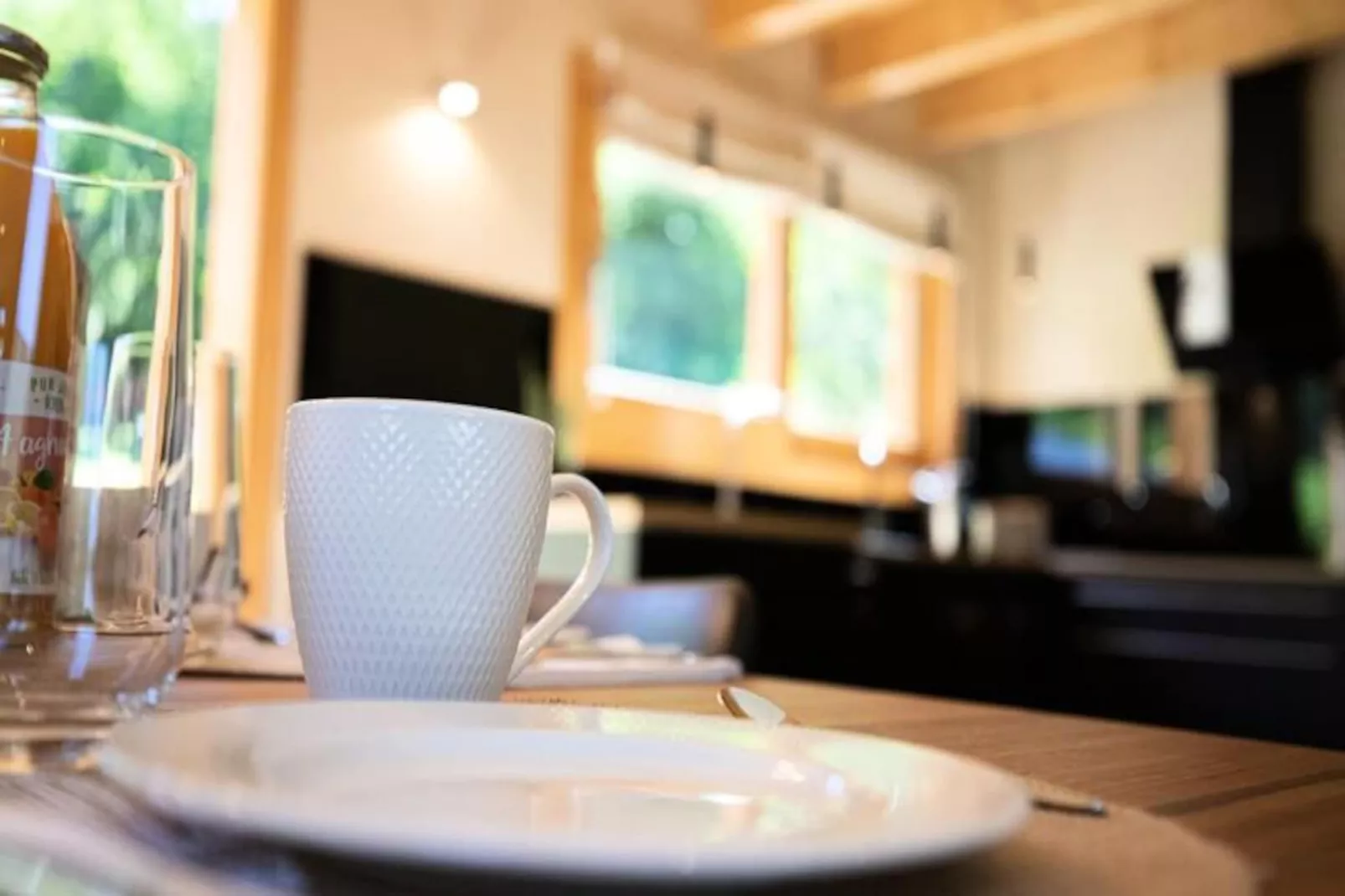 Chalet Chebi-Untagged