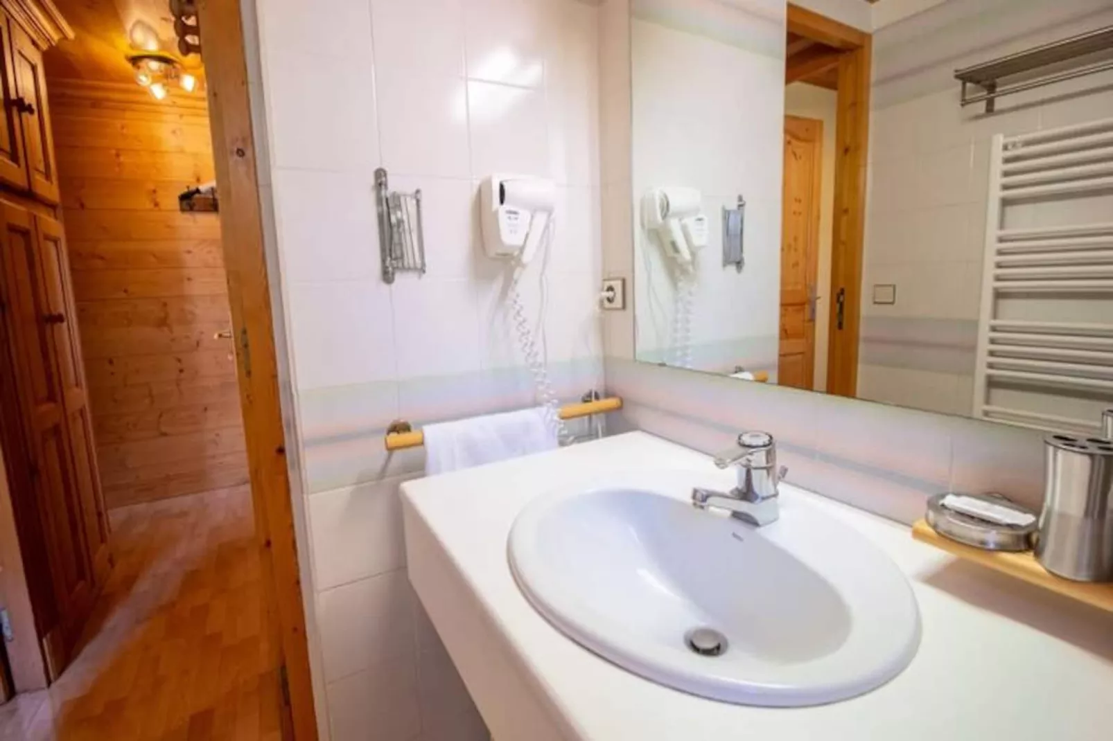 Le Surf 1 - Untagged