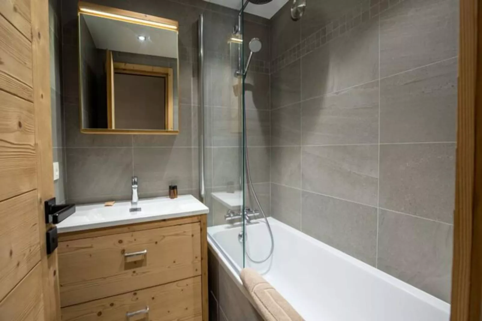 Cyb&egrave;le 2 - Untagged