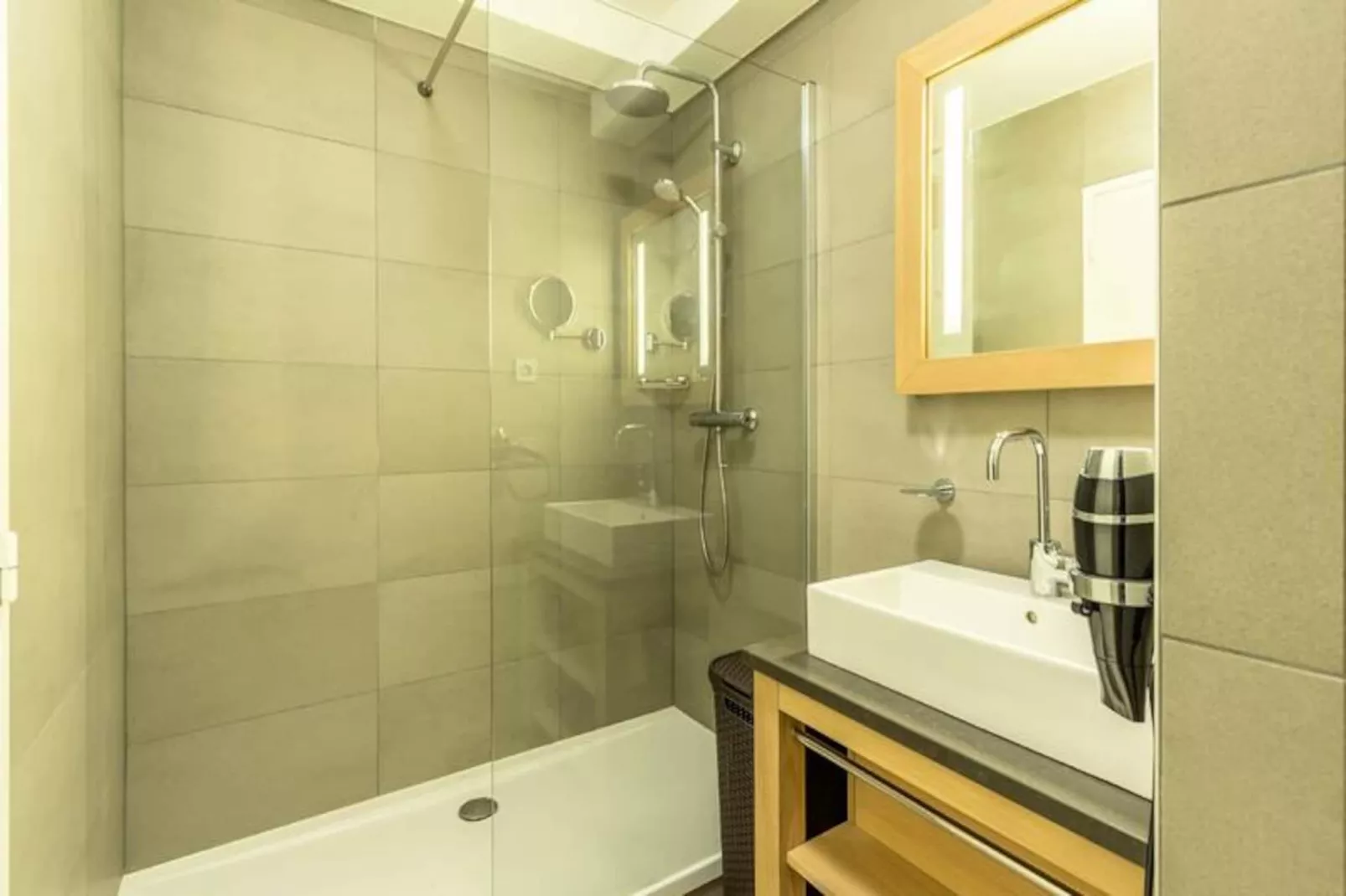 Résidence Les Monarques-Untagged